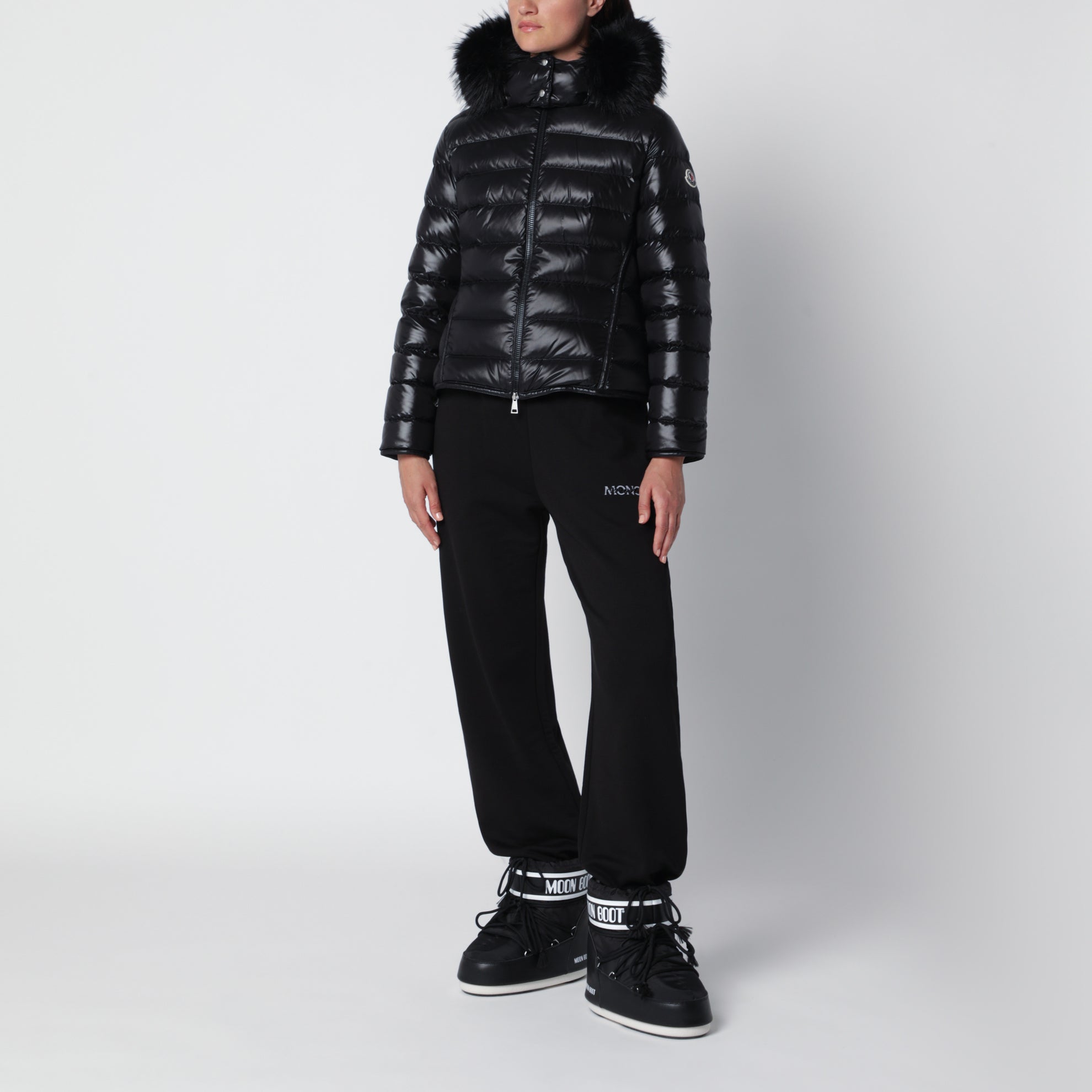 Piumino nero in nylon laqué