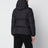 Schwarze gefütterte Daunenjacke