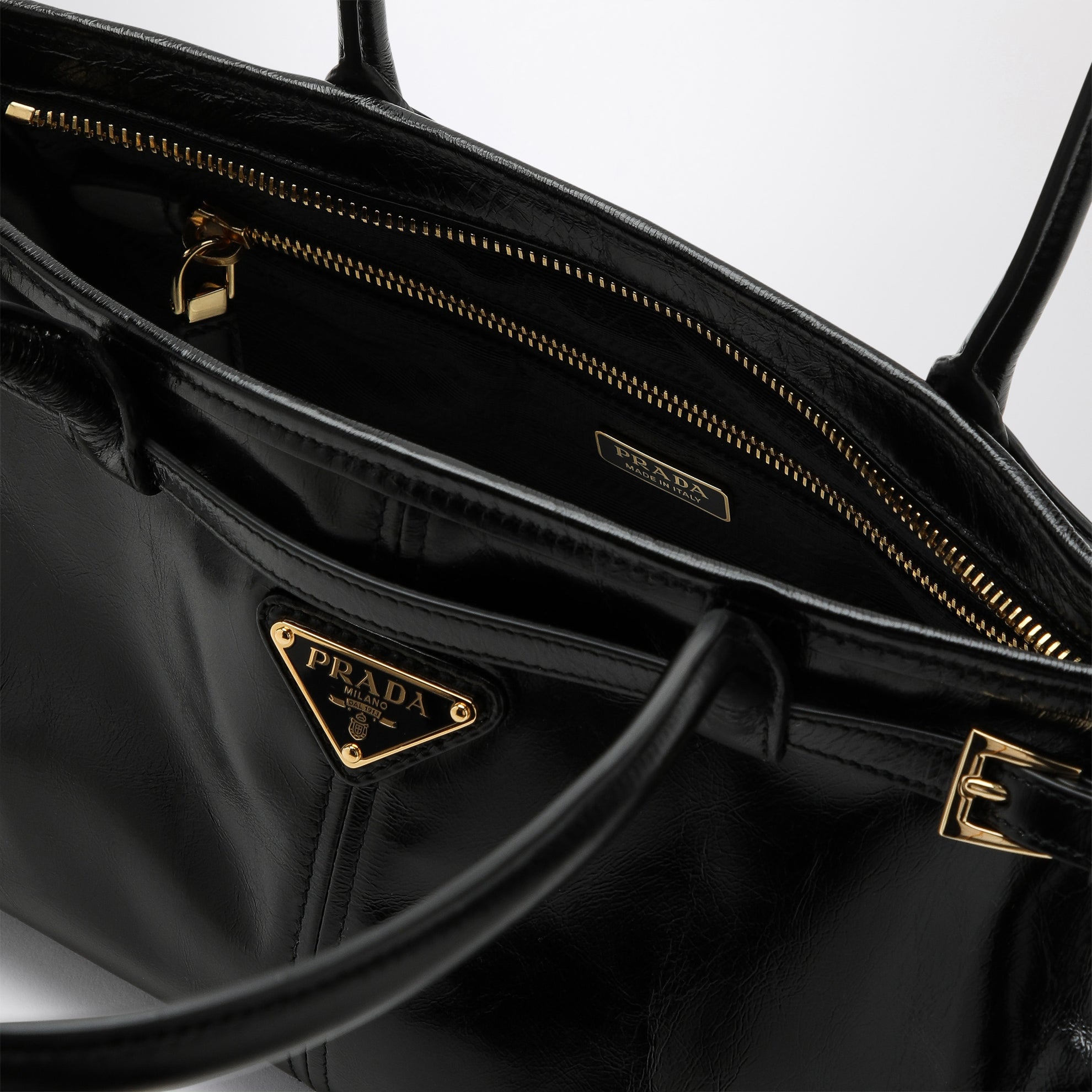 Medium black leather Bonnie handbag