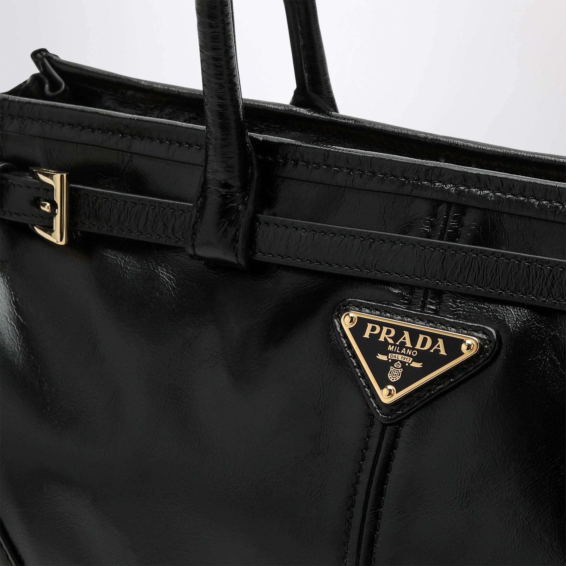 Medium black leather Bonnie handbag