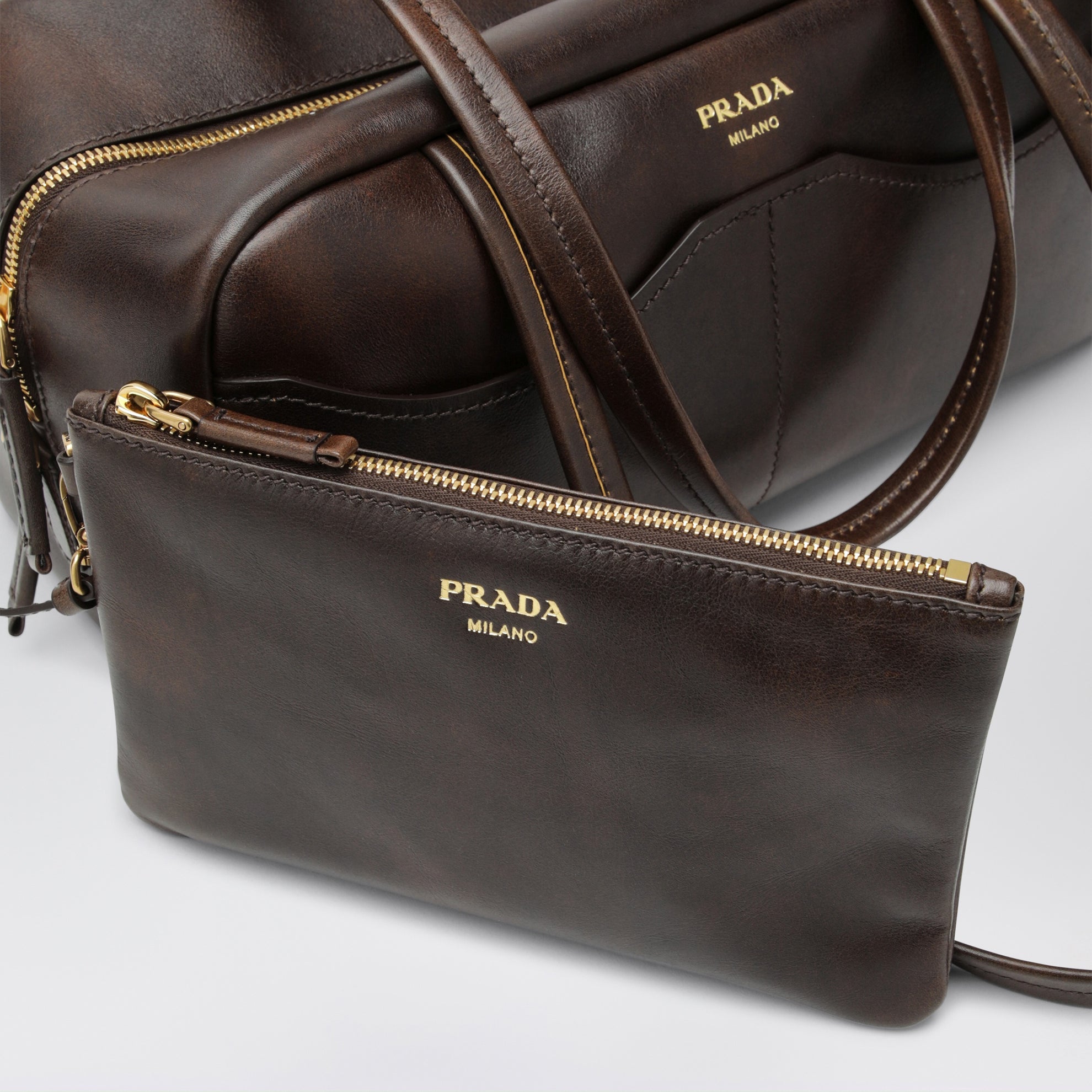Carry large bowling bag in aged leather Cacao