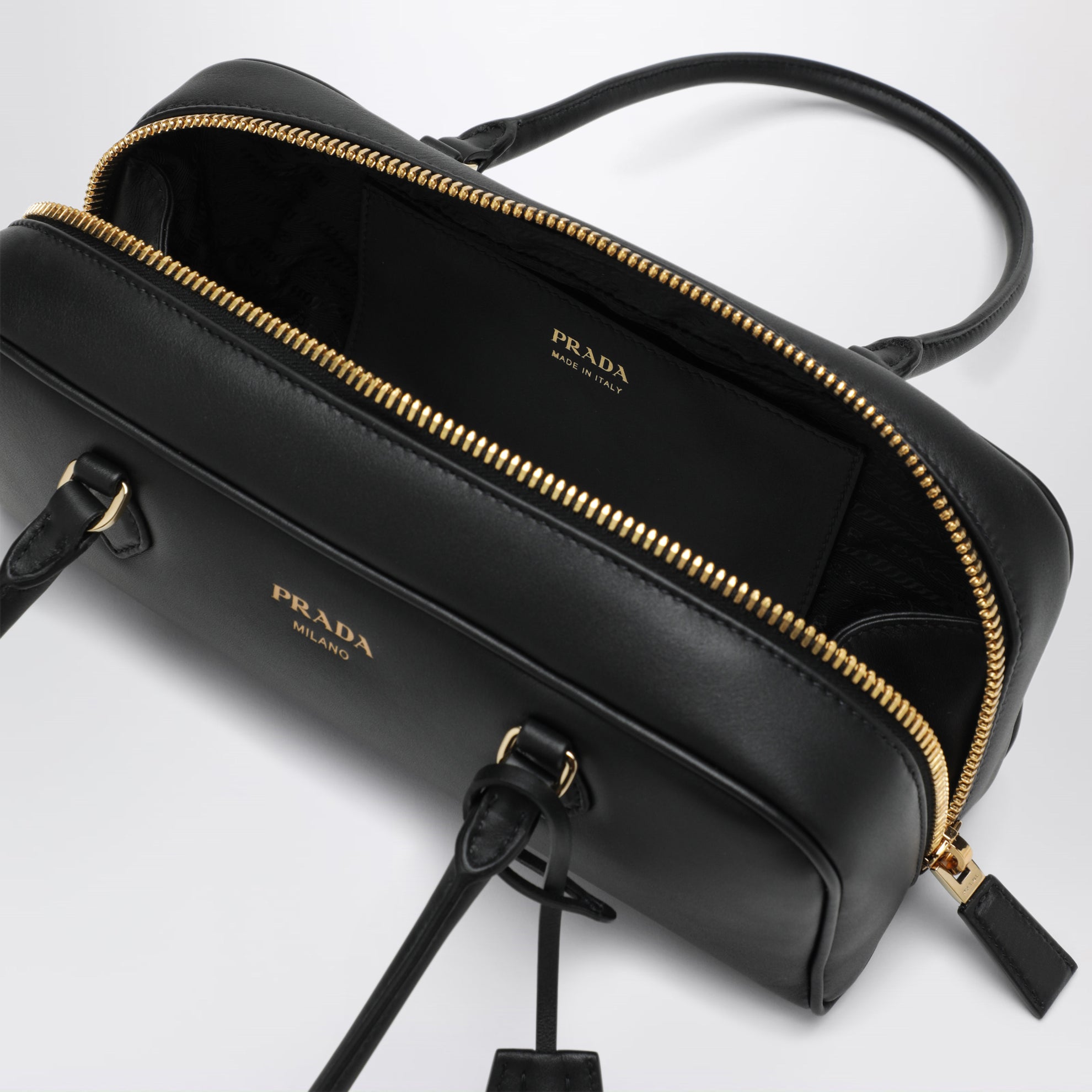 Borsa a spalla in pelle nera