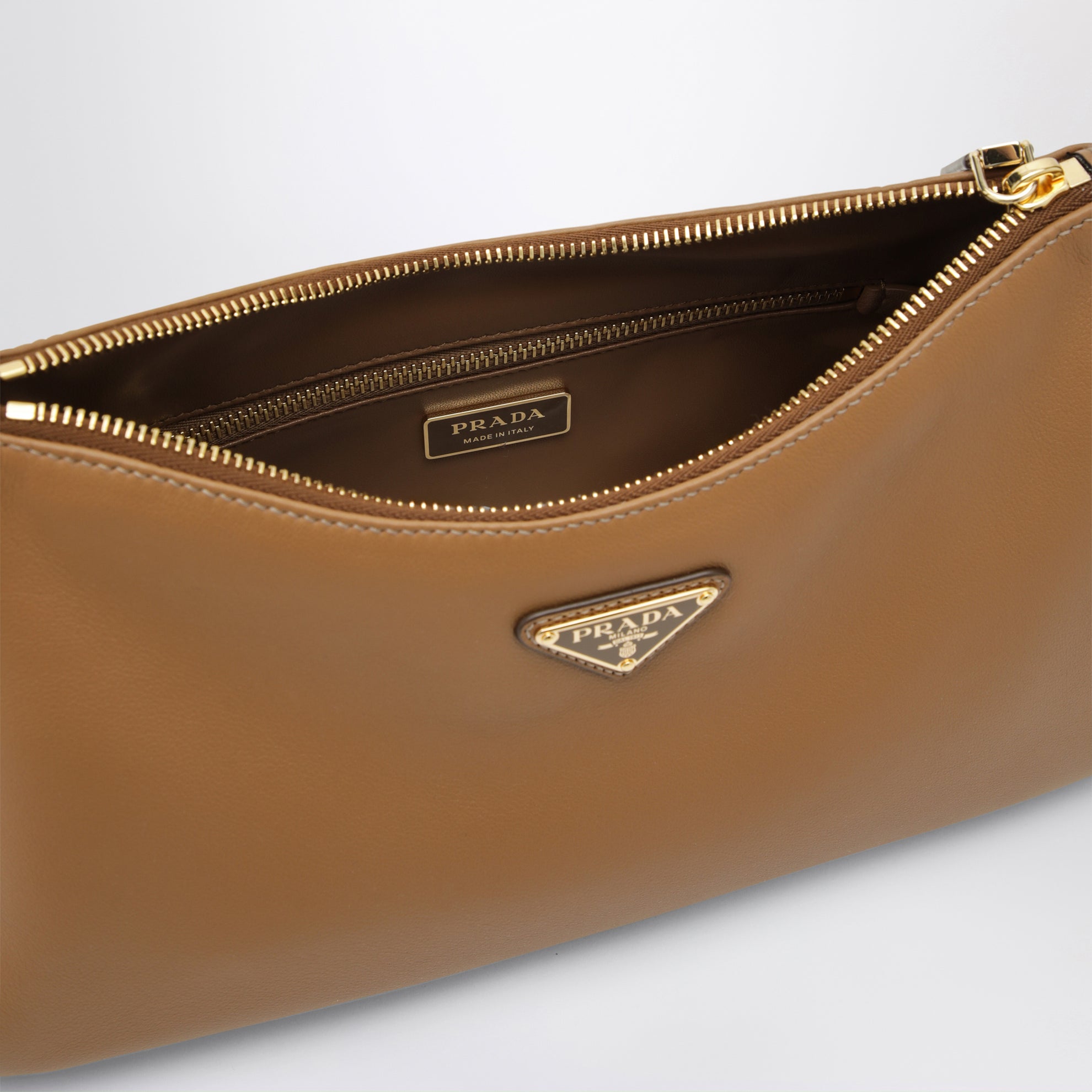 Borsa Prada Aimée media caramello in pelle