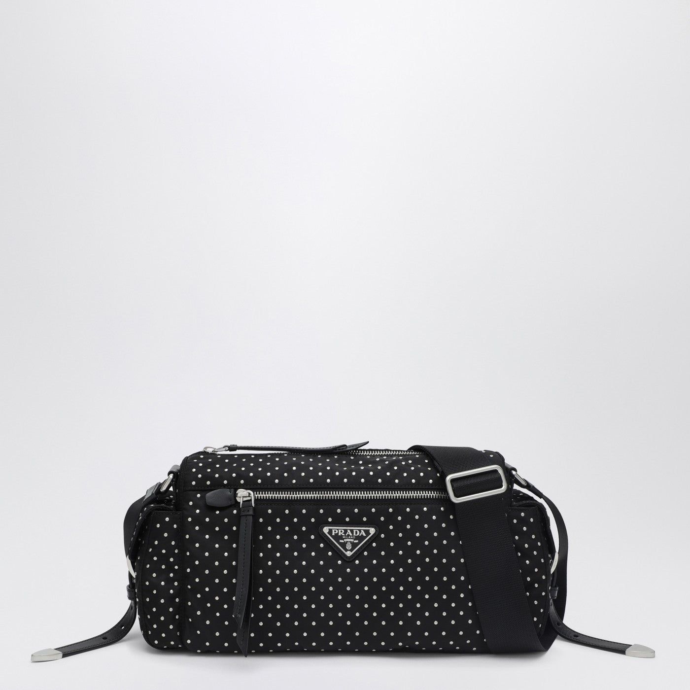 Sac en Re-Nylon noir avec des clous