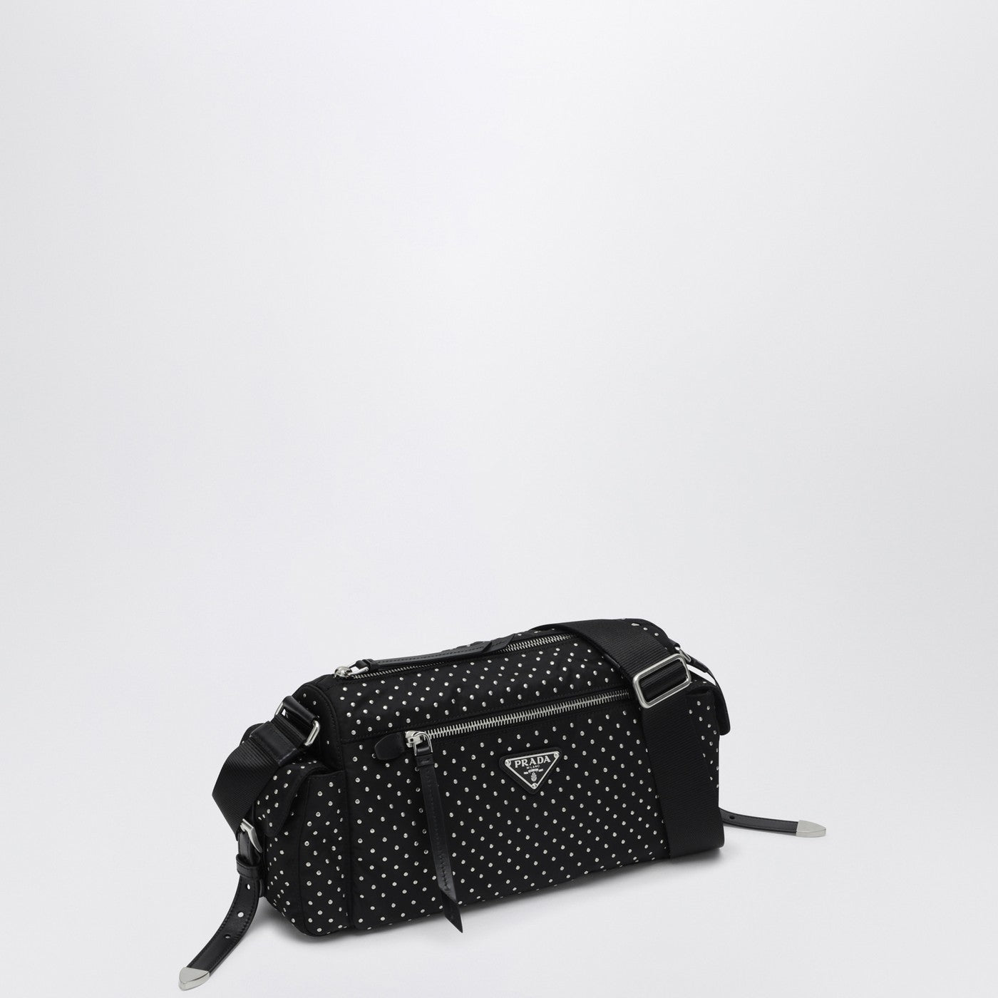 Sac en Re-Nylon noir avec des clous