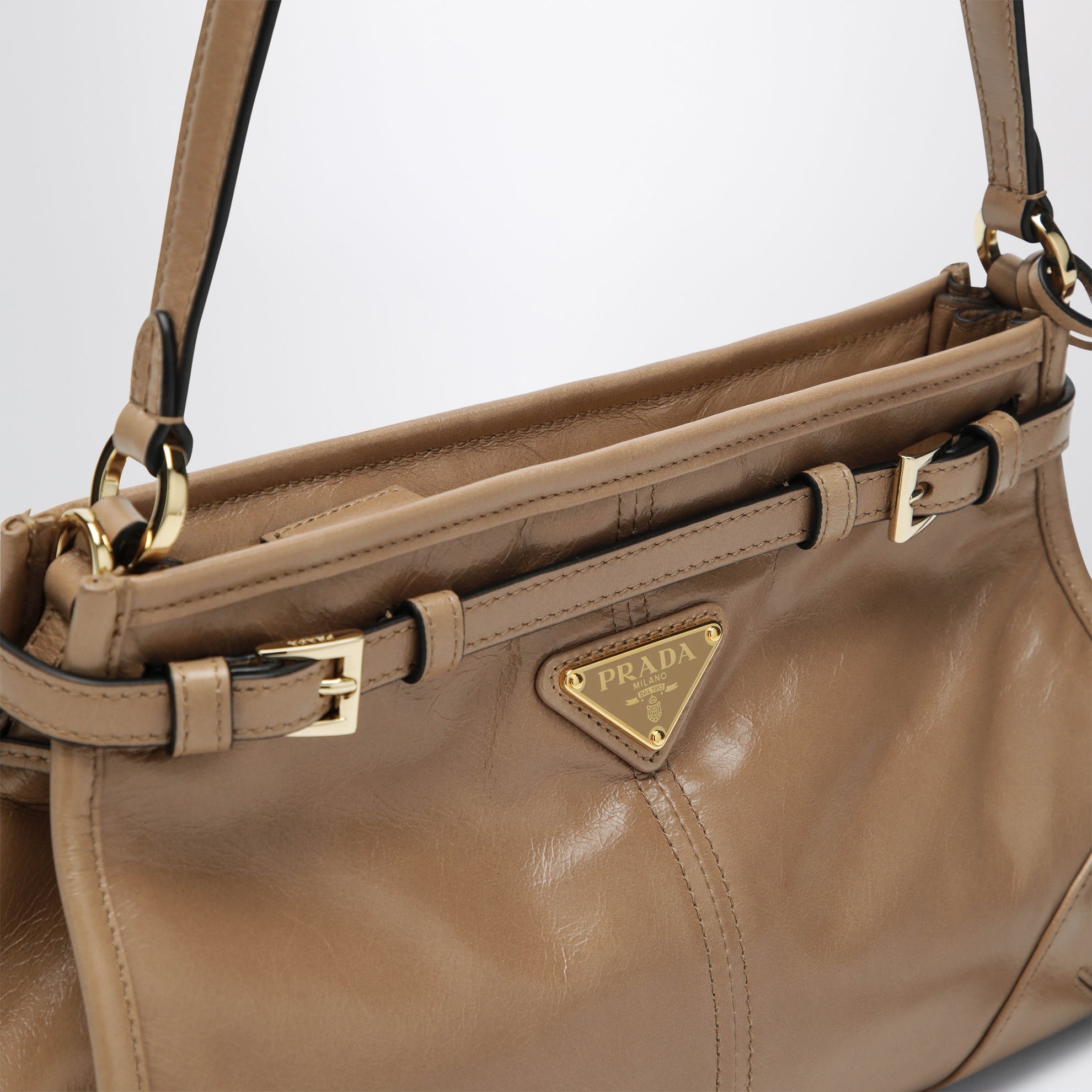 Small Bonnie top-handle bag in Cameo calf leather