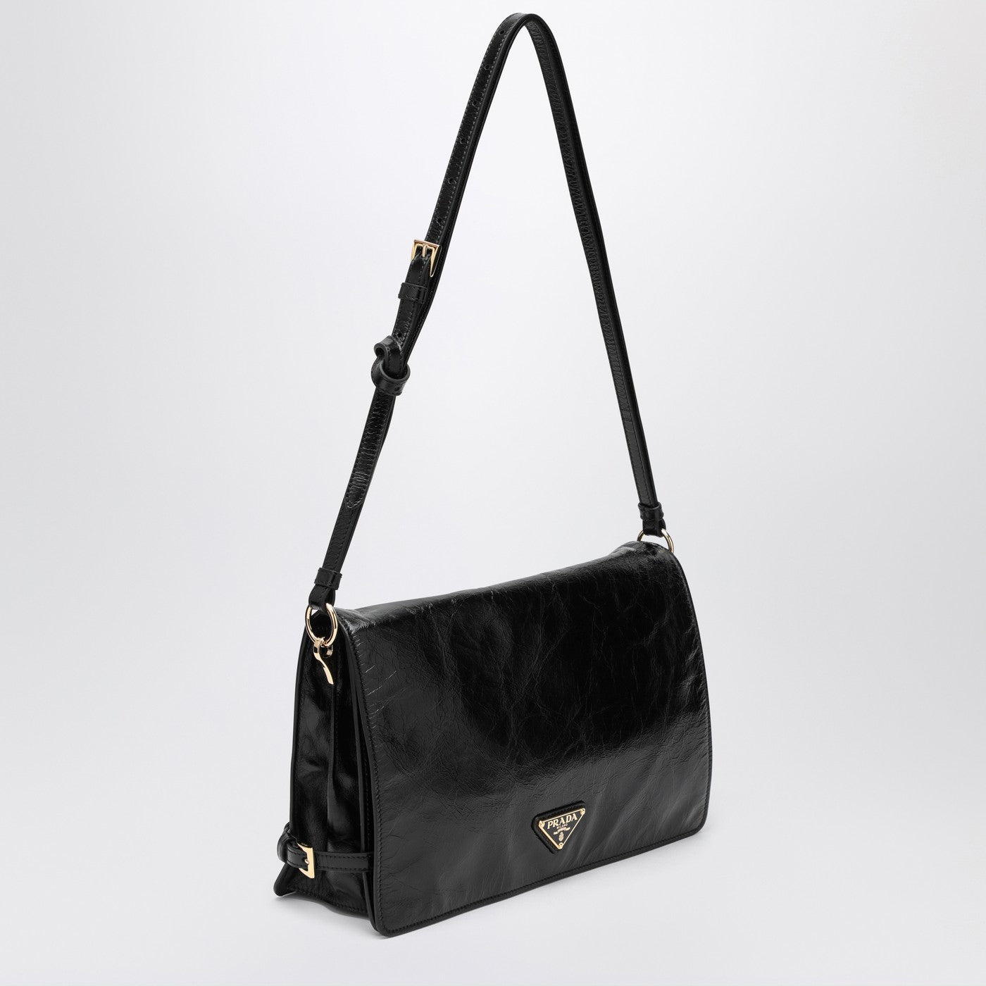 Medium shoulder bag black in leather