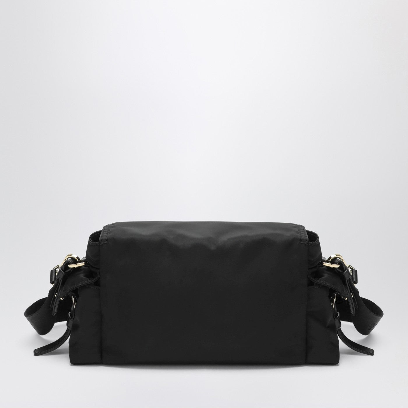 Borsa Prada Explore medium in Re-Nylon nera