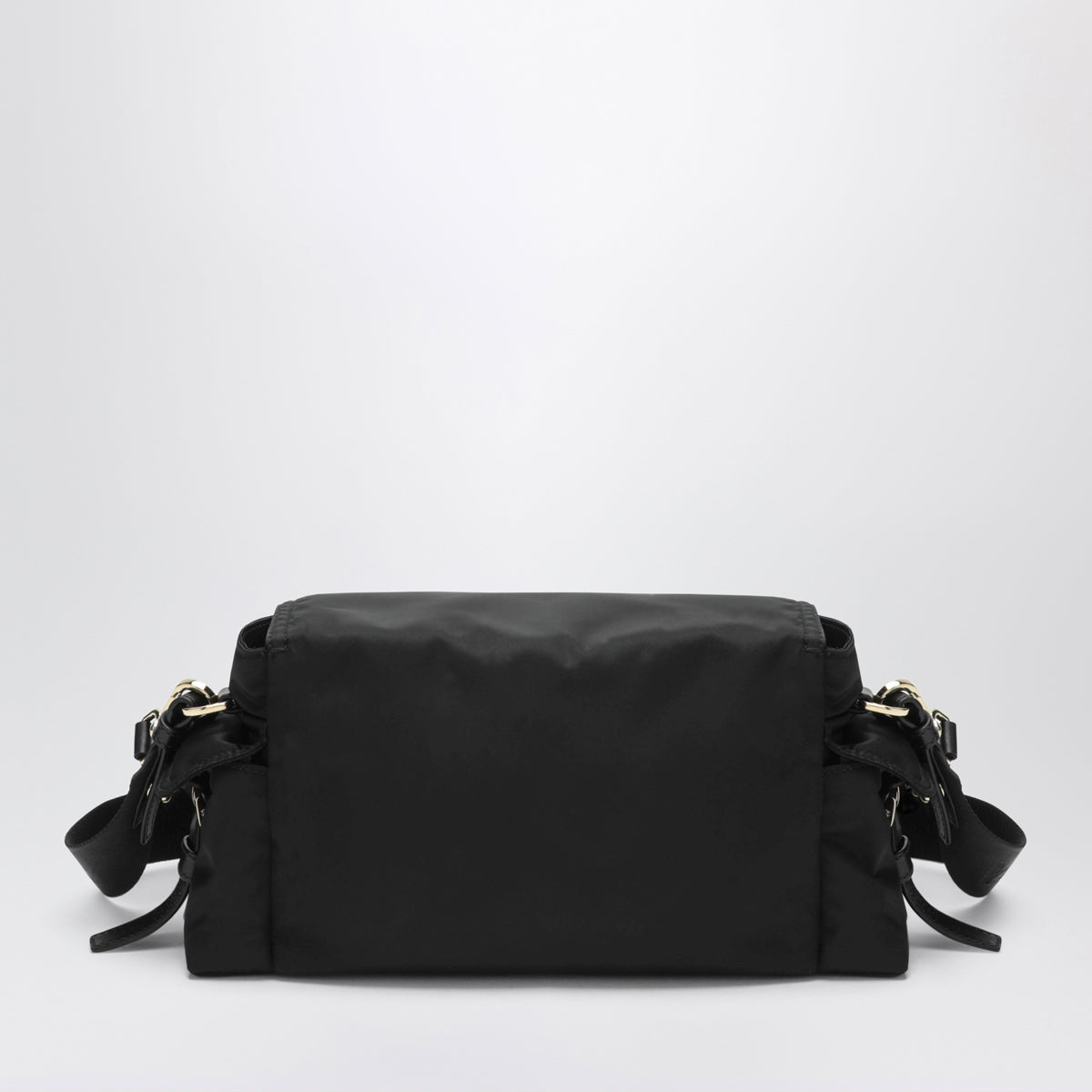 Borsa Prada Explore medium in Re-Nylon nera