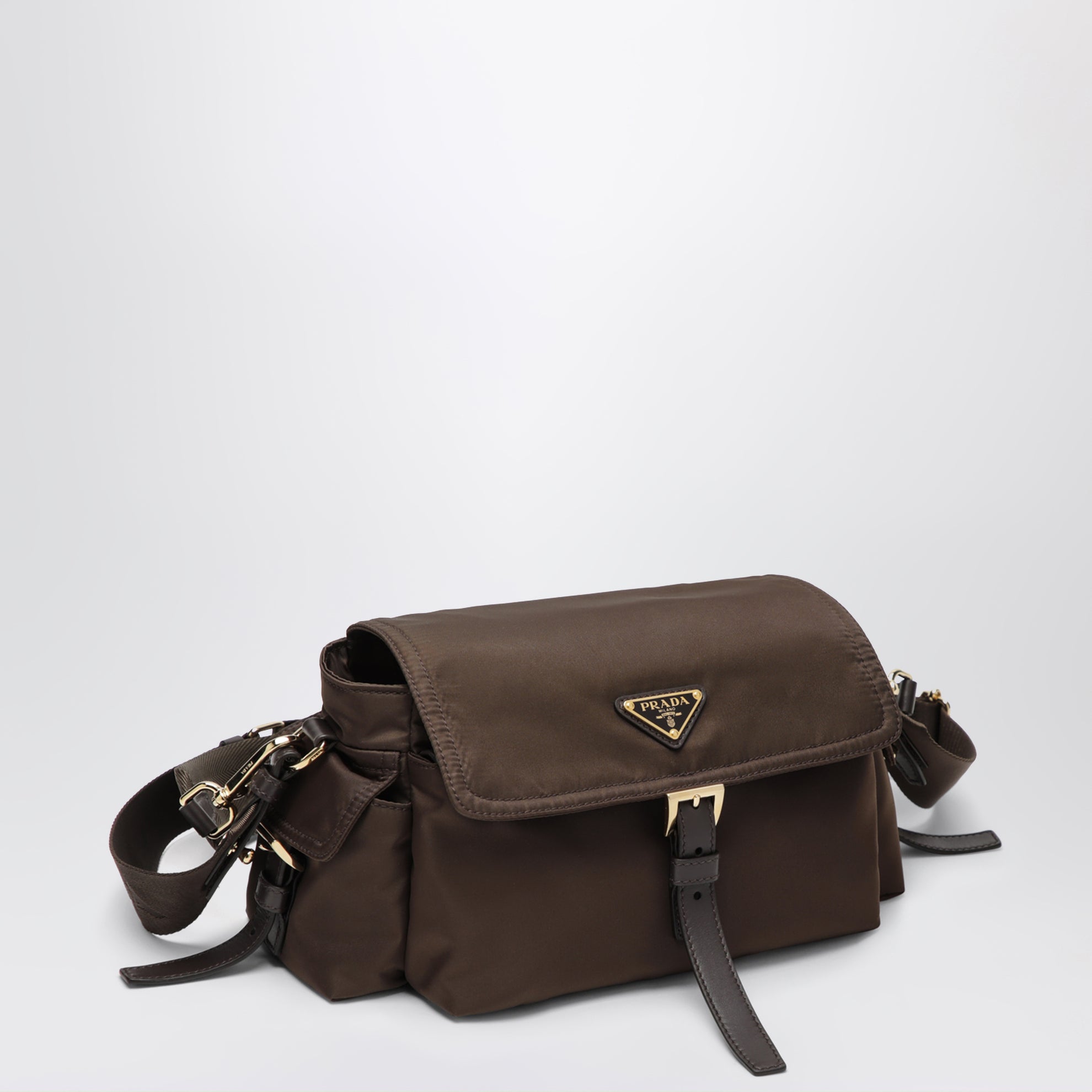 Sac Prada Explore medium en Re-Nylon coloris brûlé