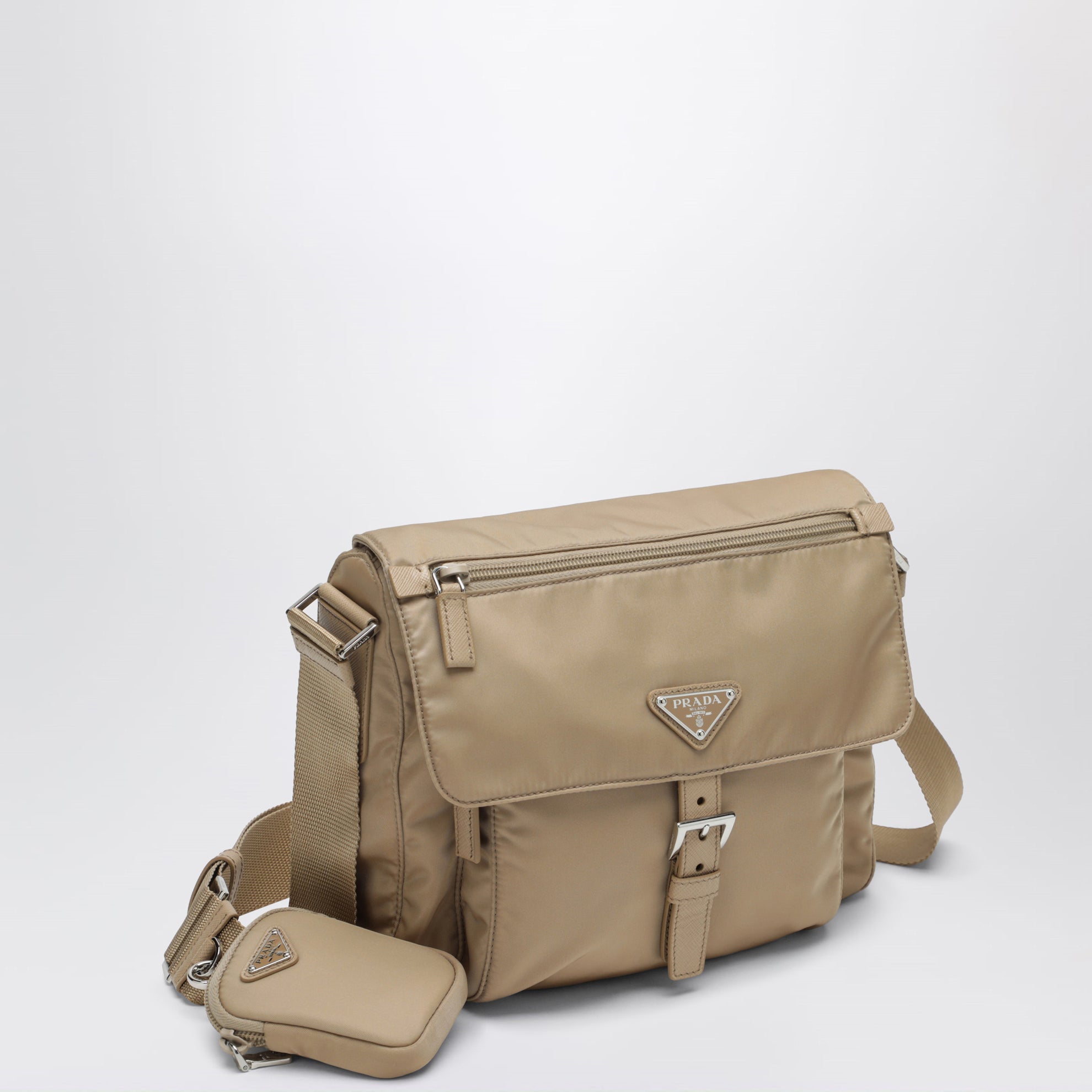 Borsa a tracolla in Re-Nylon Cammello