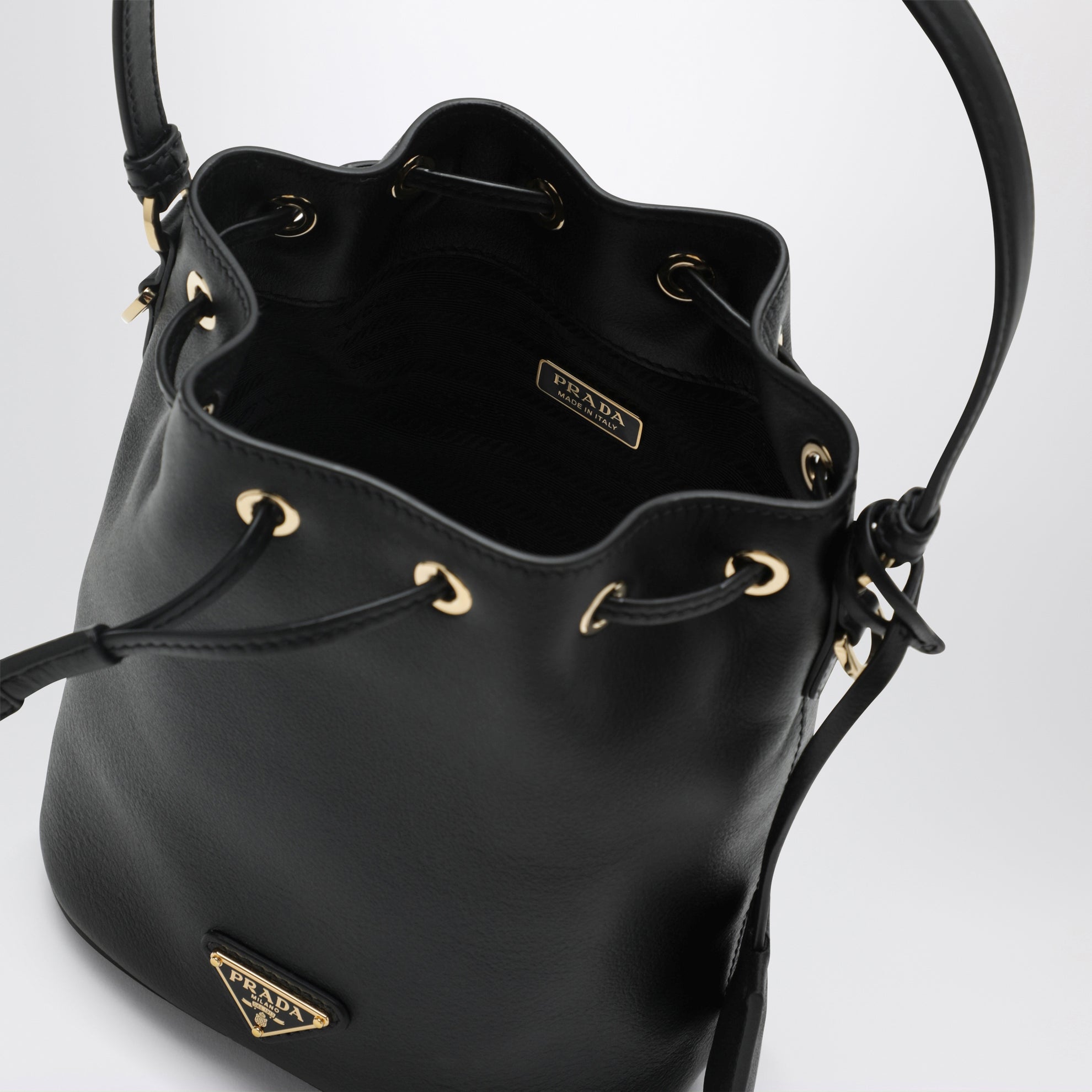 Prada Re-Edition 1978 black bag