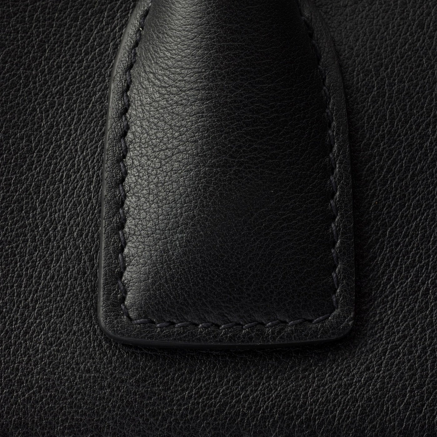 Große schwarze Shoppingtasche aus Leder