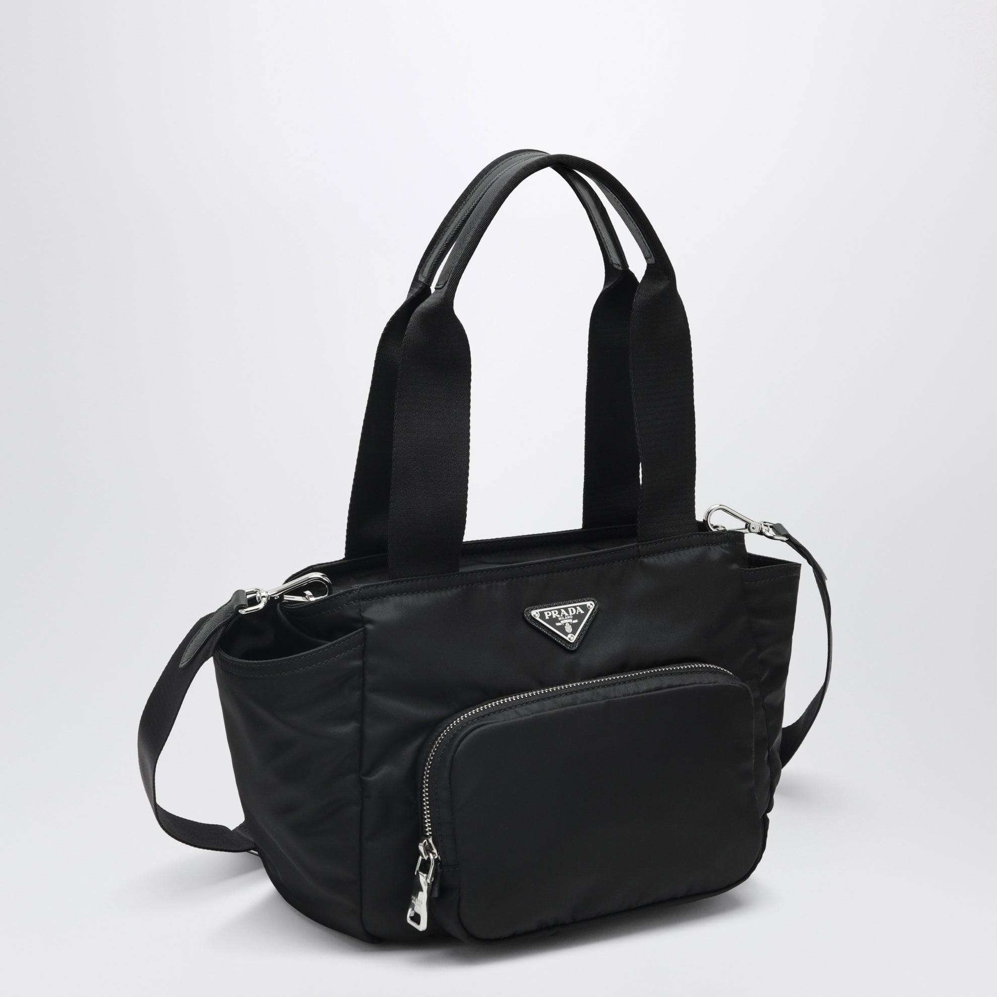 Schwarze Einkaufstasche aus recyceltem Nylon