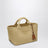 Große Shoppingtasche aus Häkelarbeit mit Lederdetails