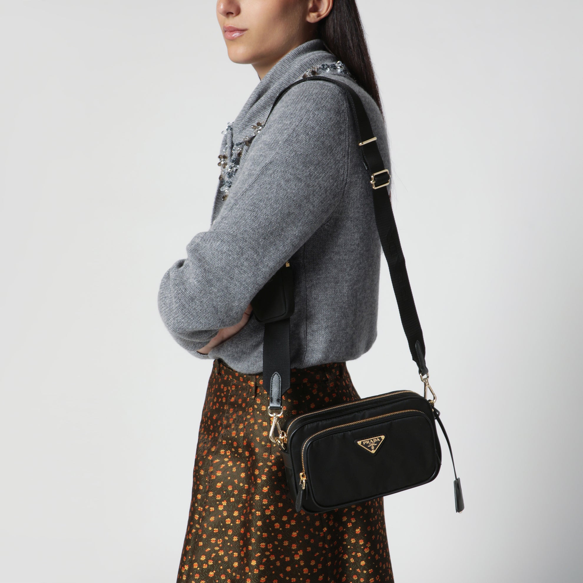 Borsa a tracolla in Re-Nylon nera