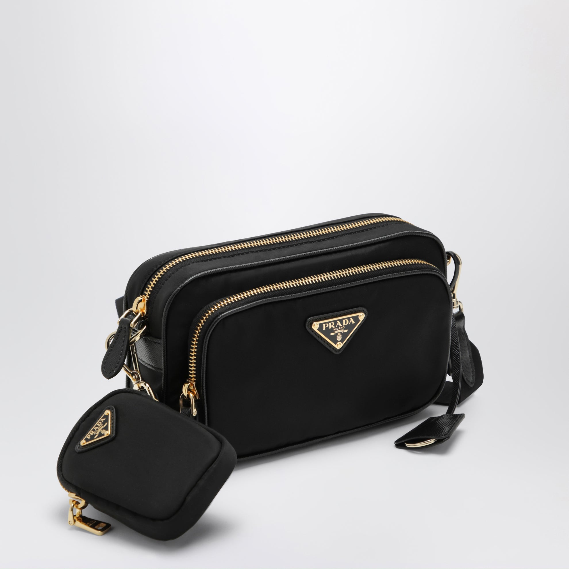 Borsa a tracolla in Re-Nylon nera