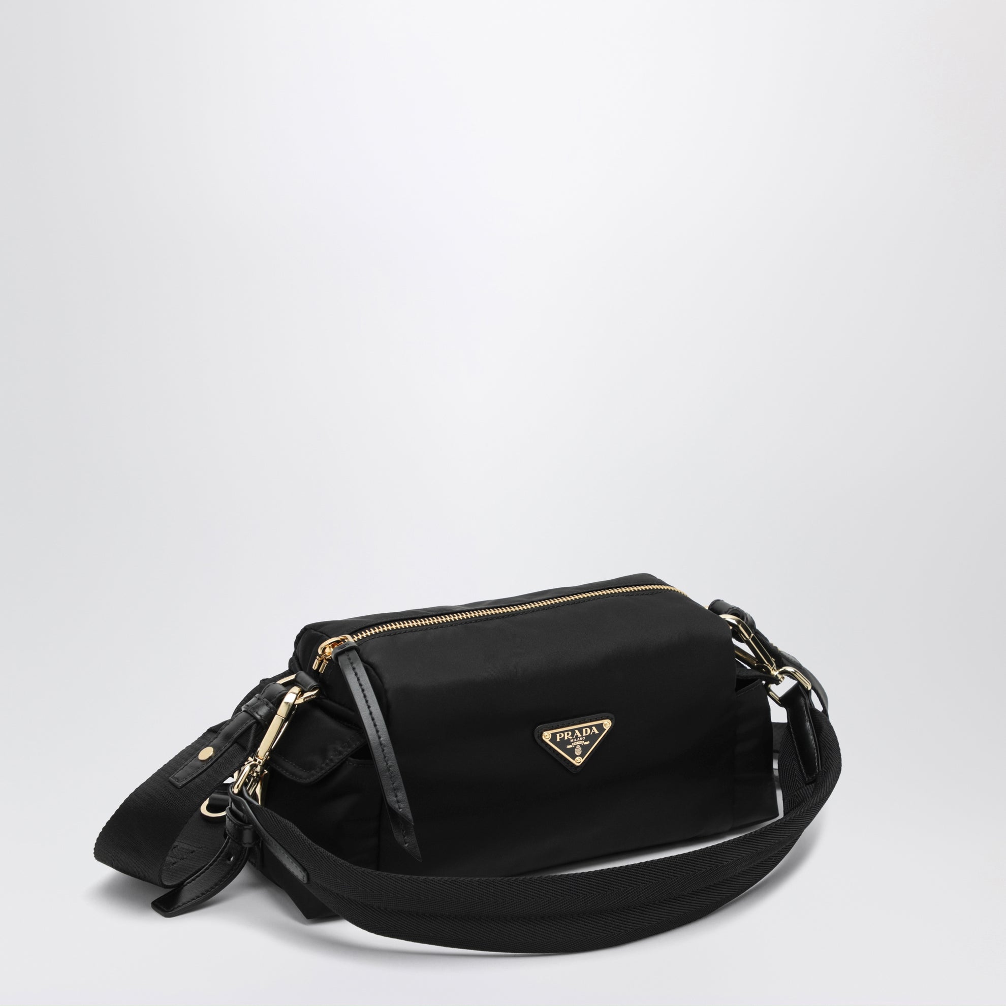 Borsa a spalla in Re-Nylon nera