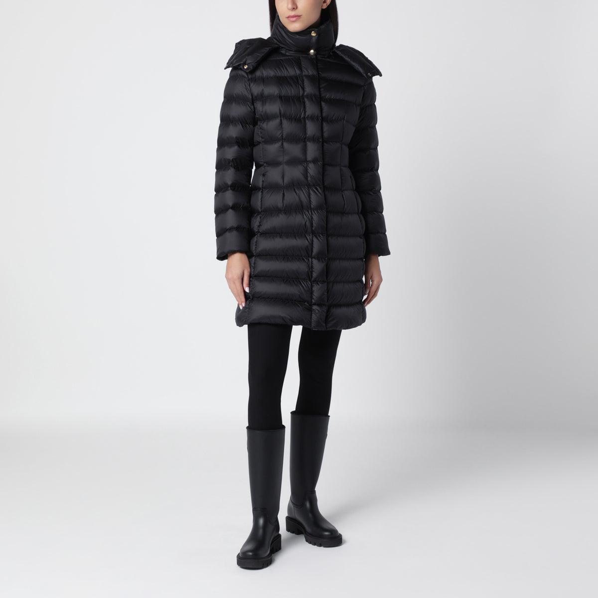 Lange schwarze Daunenjacke aus Nylon