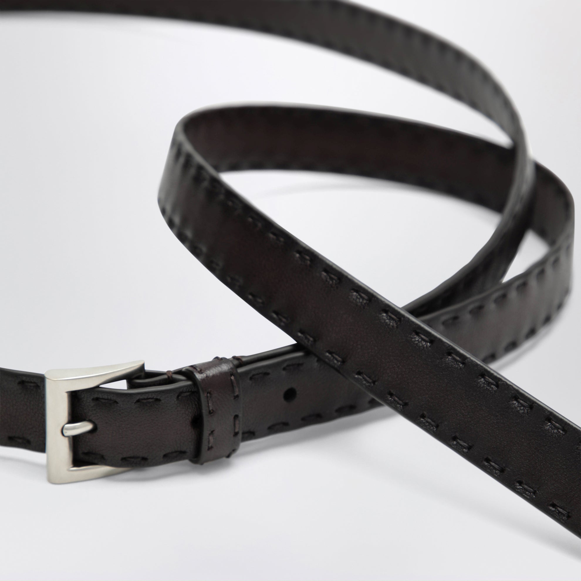 Ceinture fine en cuir couleur Café