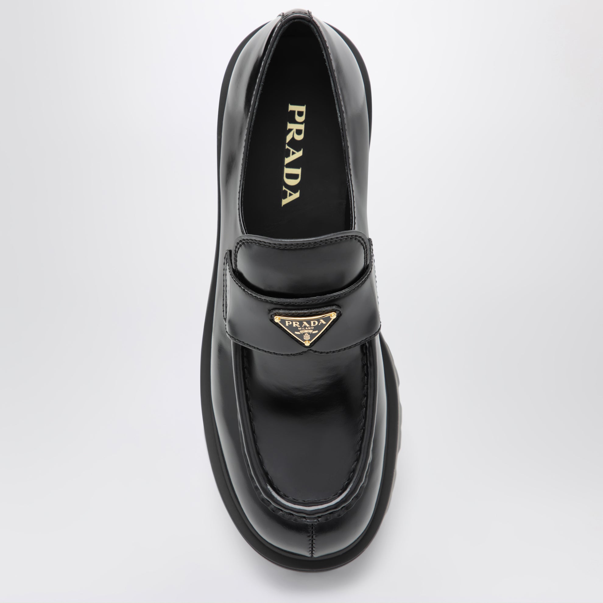 Mocassino nero in pelle spazzolata