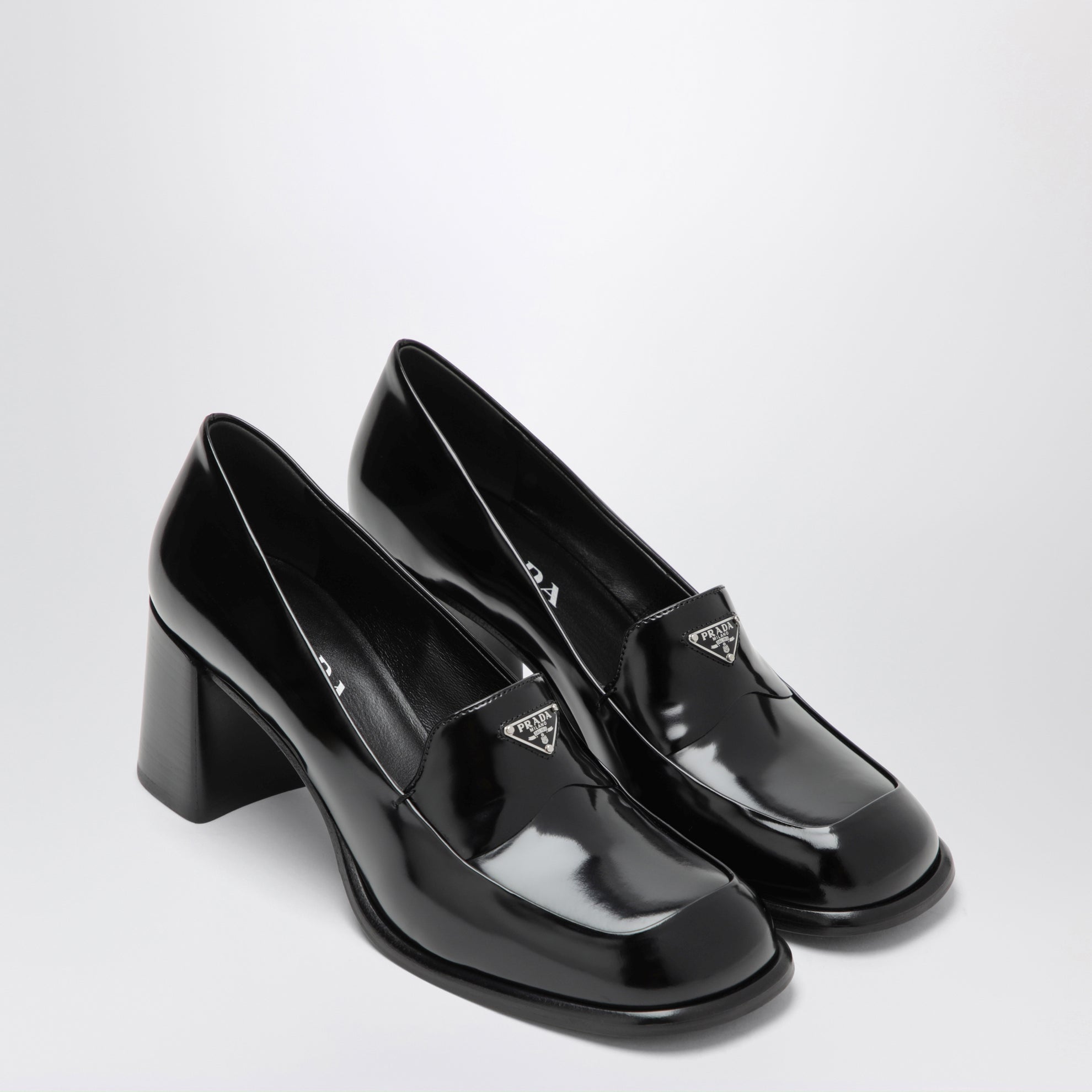 Black brushed leather heeled loafers