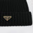 Berretto nero in lana con triangolo logo