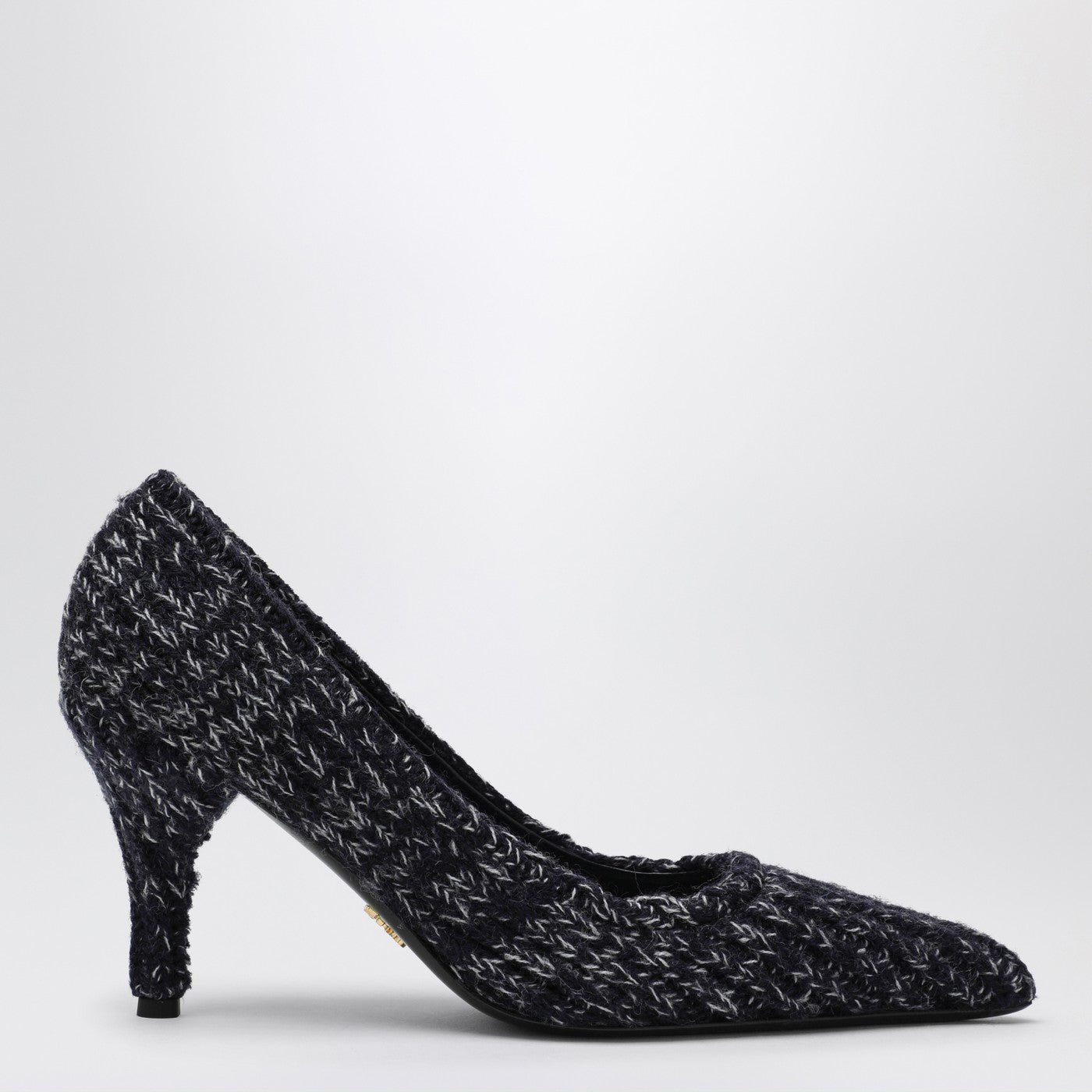 Blauer gestrickter Pumps