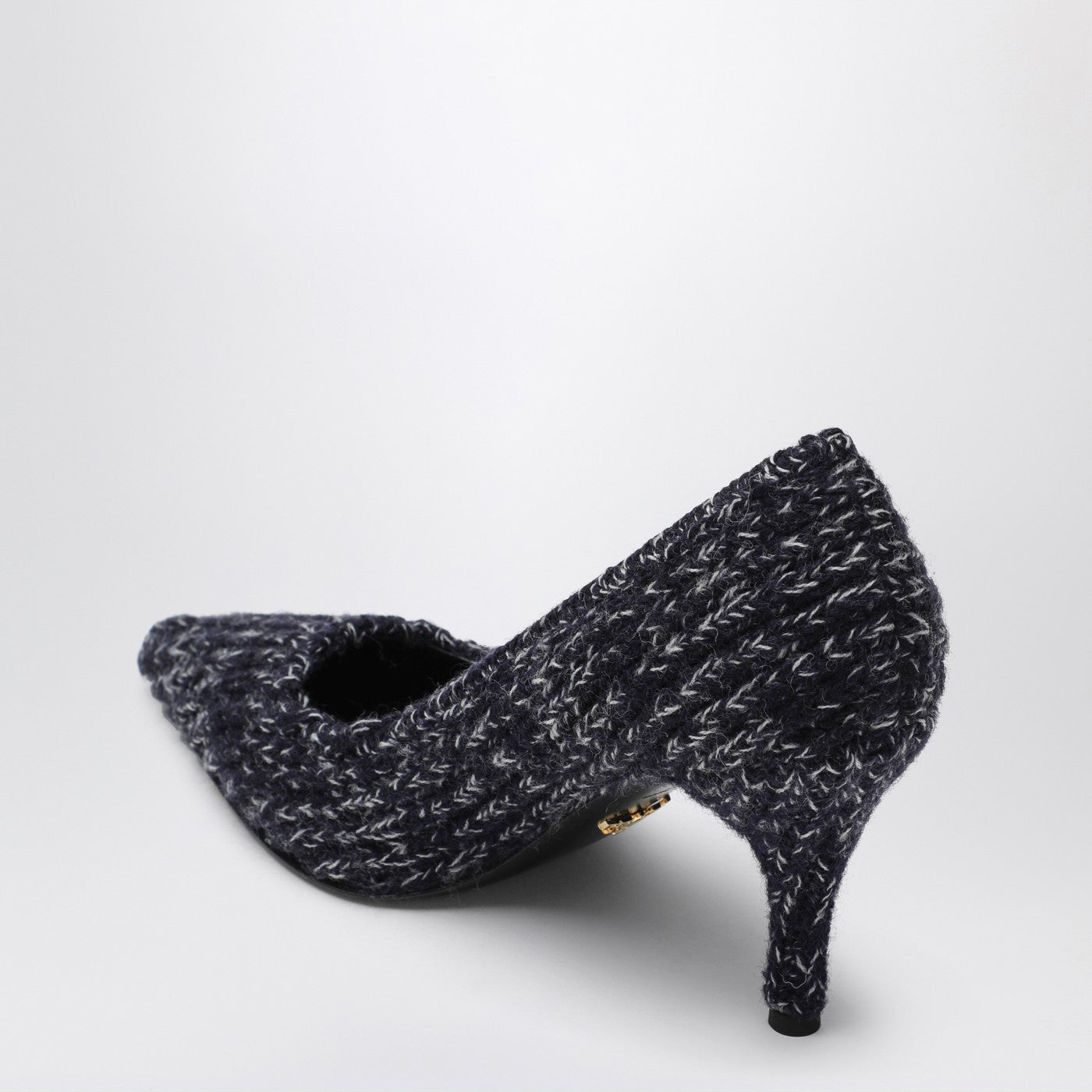 Blauer gestrickter Pumps