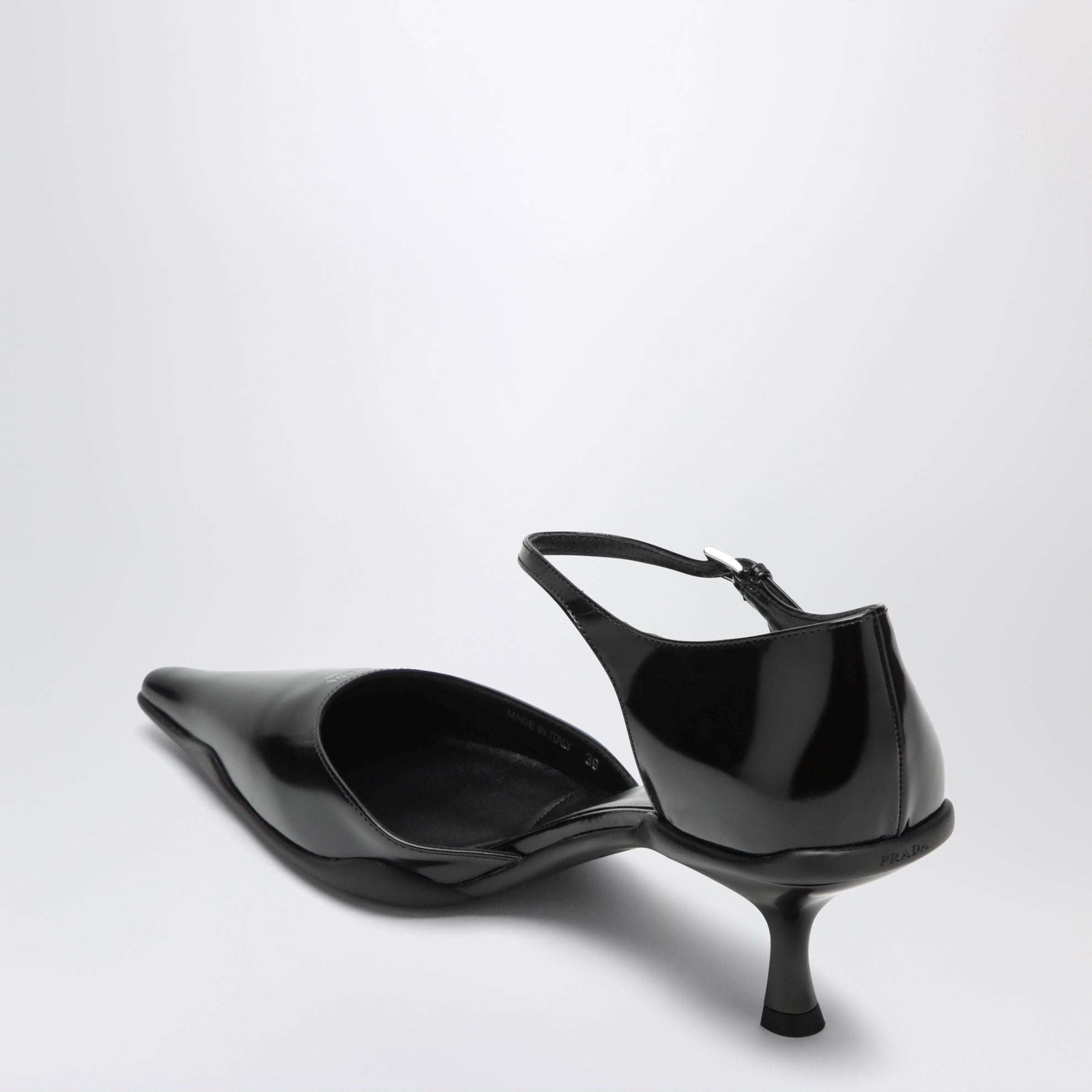 Black brushed leather side-open pumps