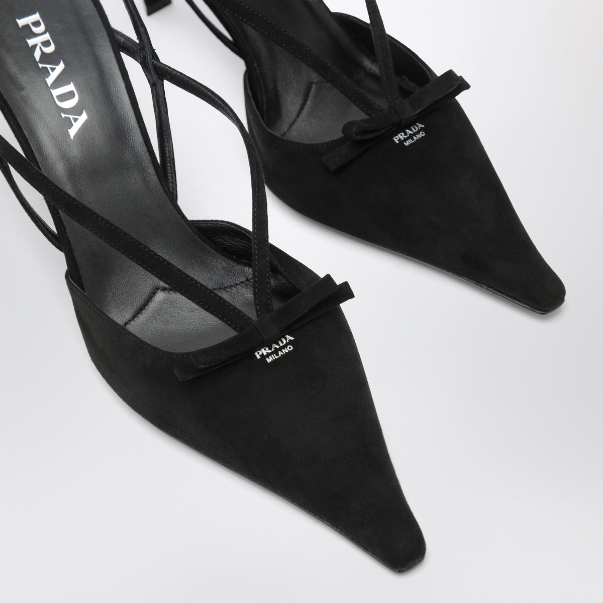 Escarpins slingback noirs en daim