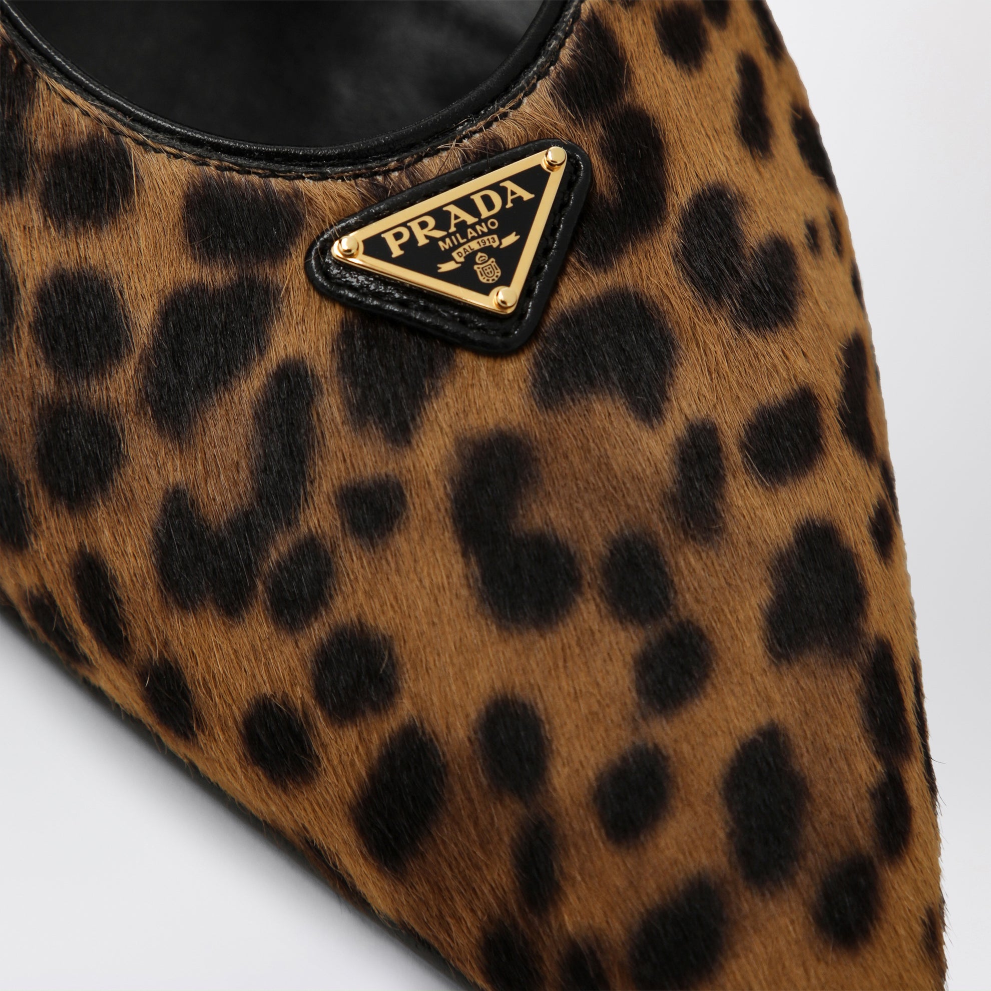 Escarpins slingback en poulain à imprimé léopard