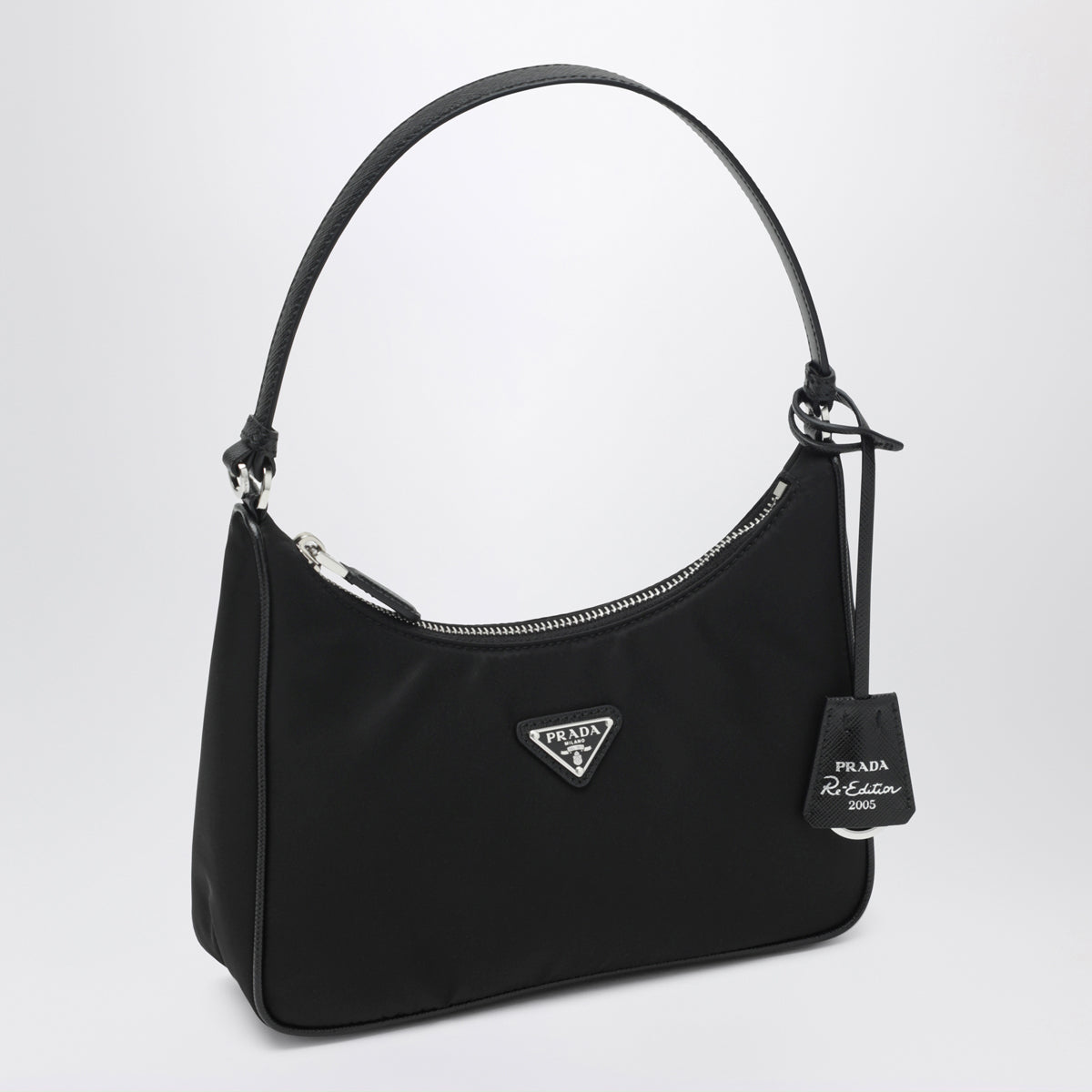 Re-Edition 2005 Tasche aus schwarzem Re-Nylon und Saffianoleder