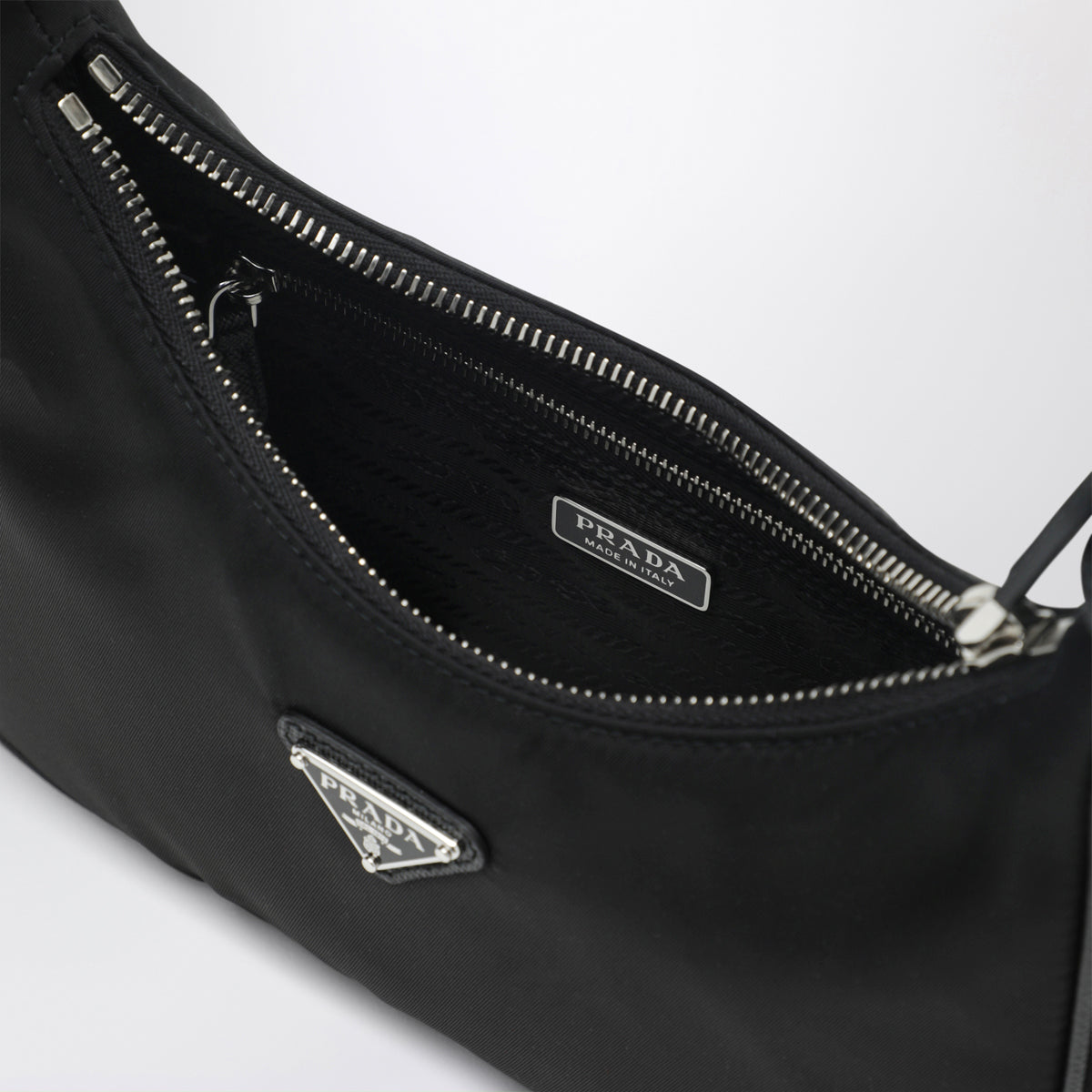 Re-Edition 2005 Tasche aus schwarzem Re-Nylon und Saffianoleder