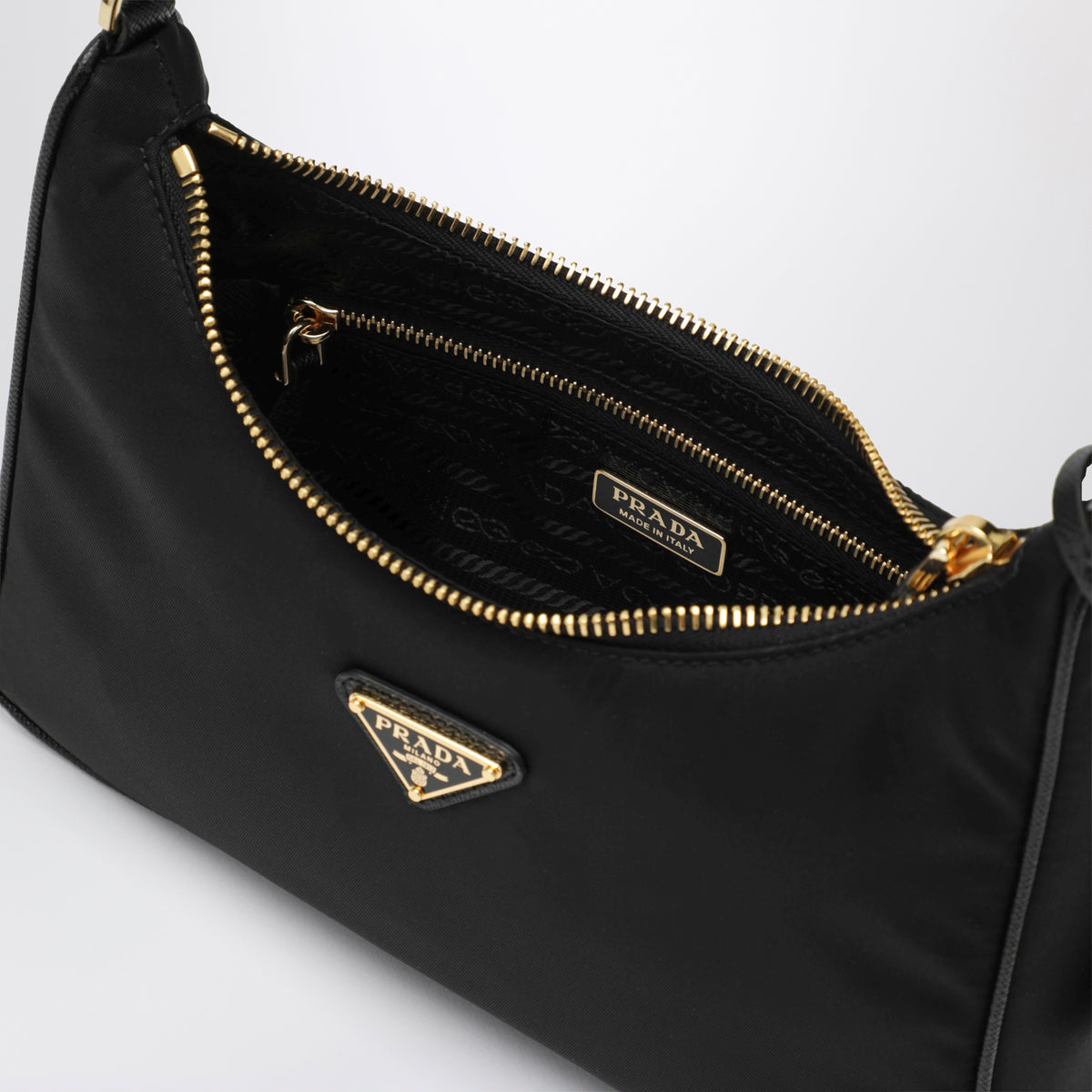 Mini borsa Re-Edition 2005 in Re-Nylon e Saffiano nera