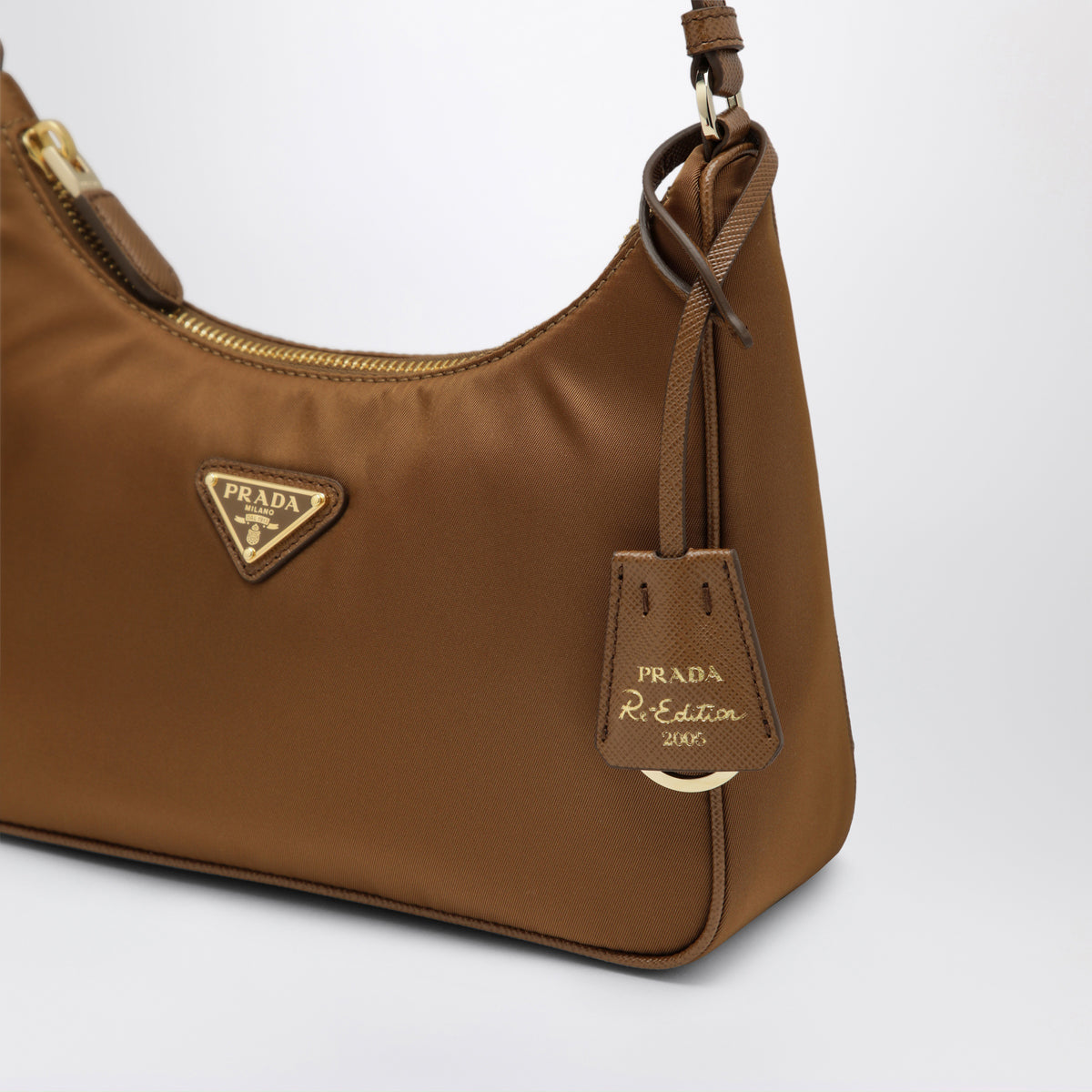 Brandy Re-Edition 2005 Tasche aus Re-Nylon und Saffiano-Leder