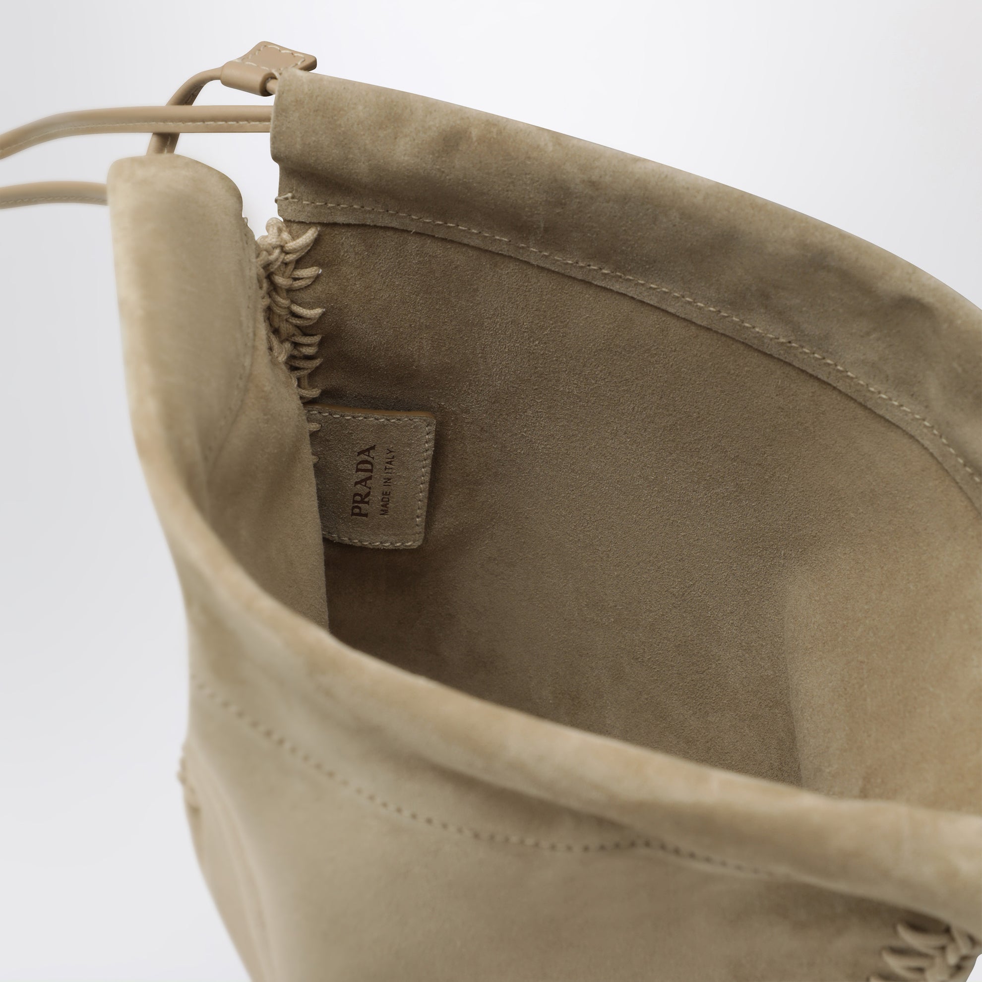 Pouch Prada Wish in pelle scamosciata color deserto
