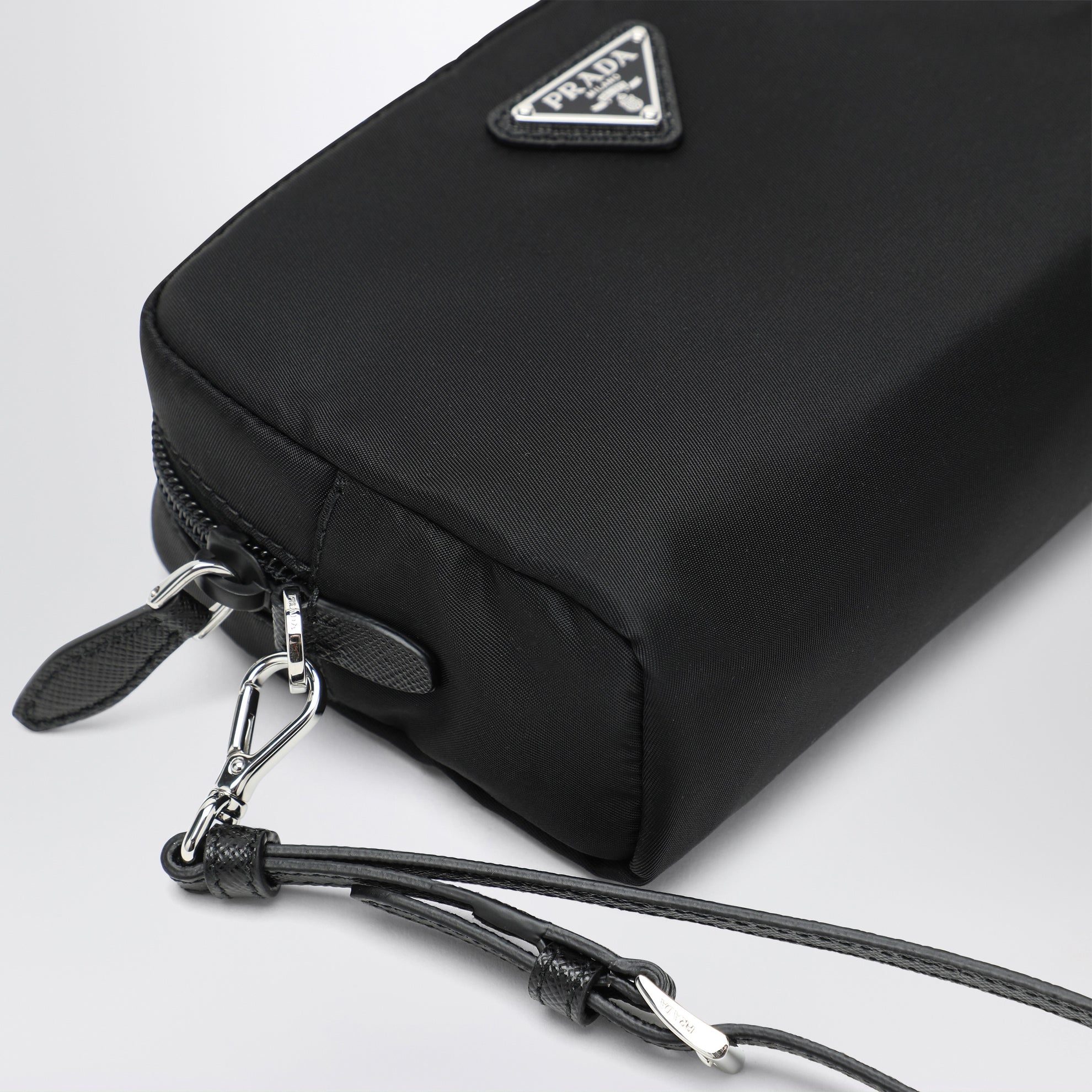 Barres de toit en nylon noir