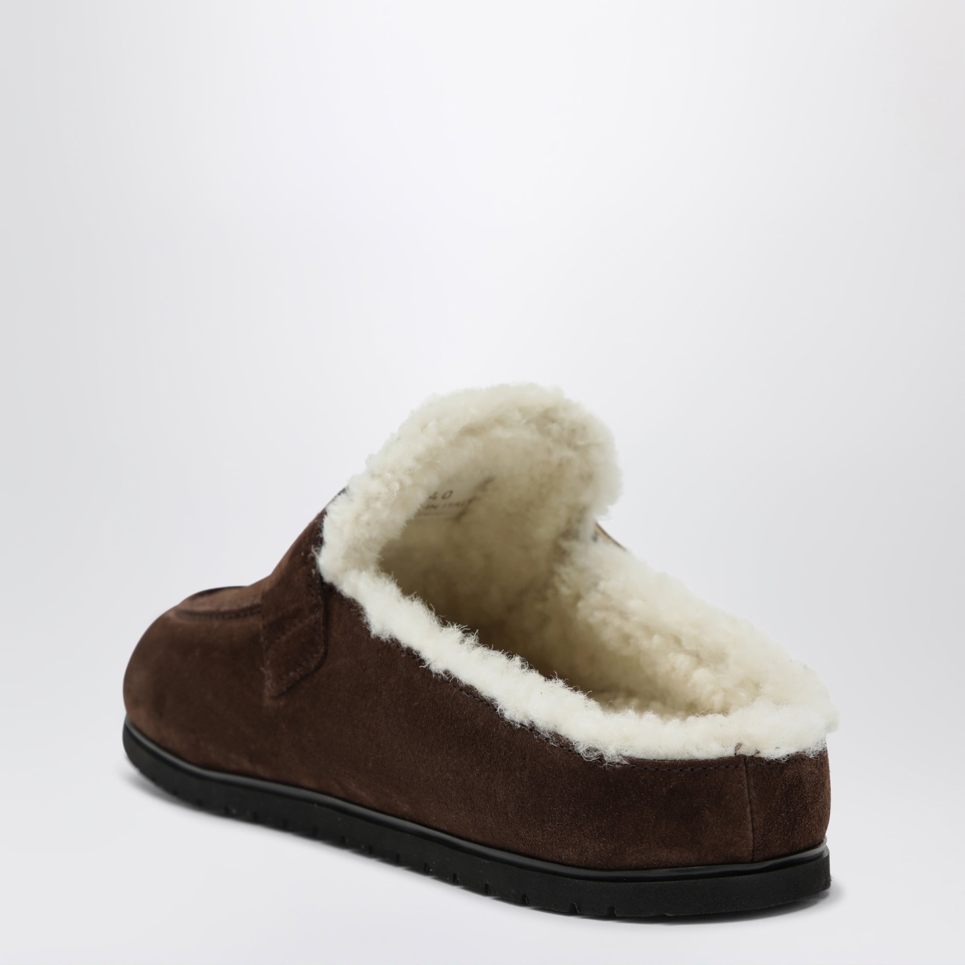 Clogs aus Moro-Veloursleder mit Shearling-Futter