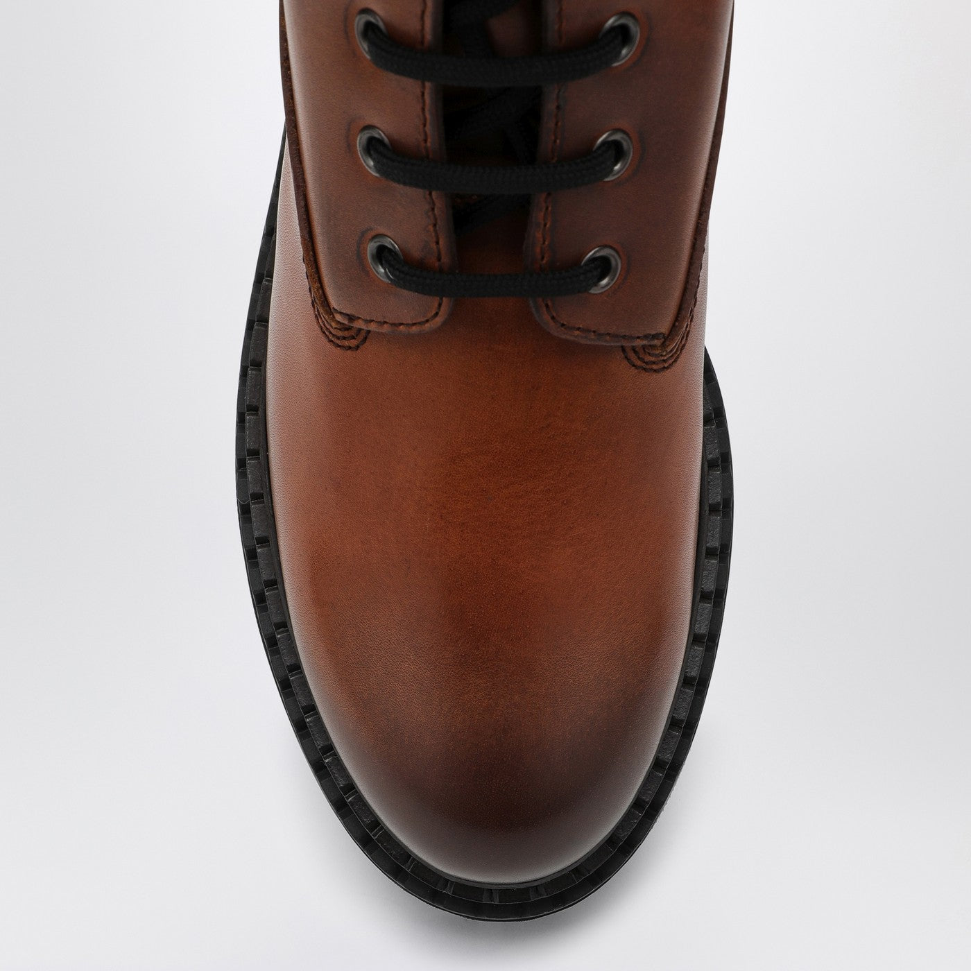 Stivaletti color cognac in pelle e Re-Nylon