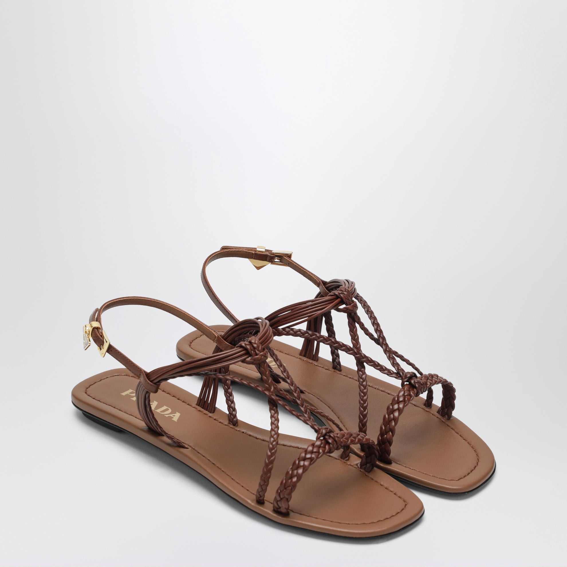 Sandales plates en cuir couleur cuir