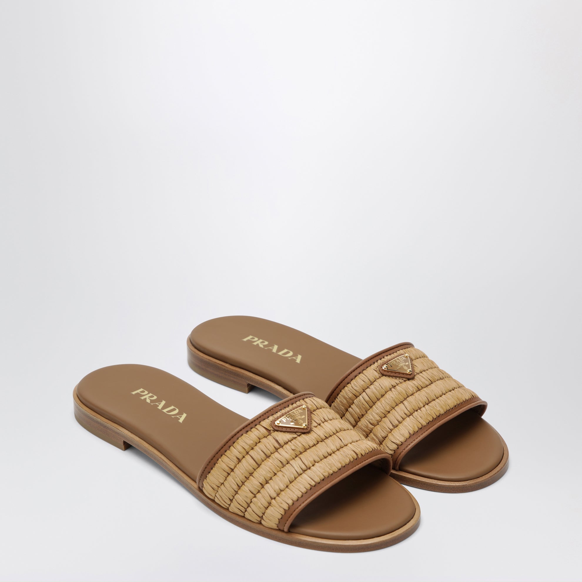 Slider-Sandalen aus Leder mit Crochet-Details