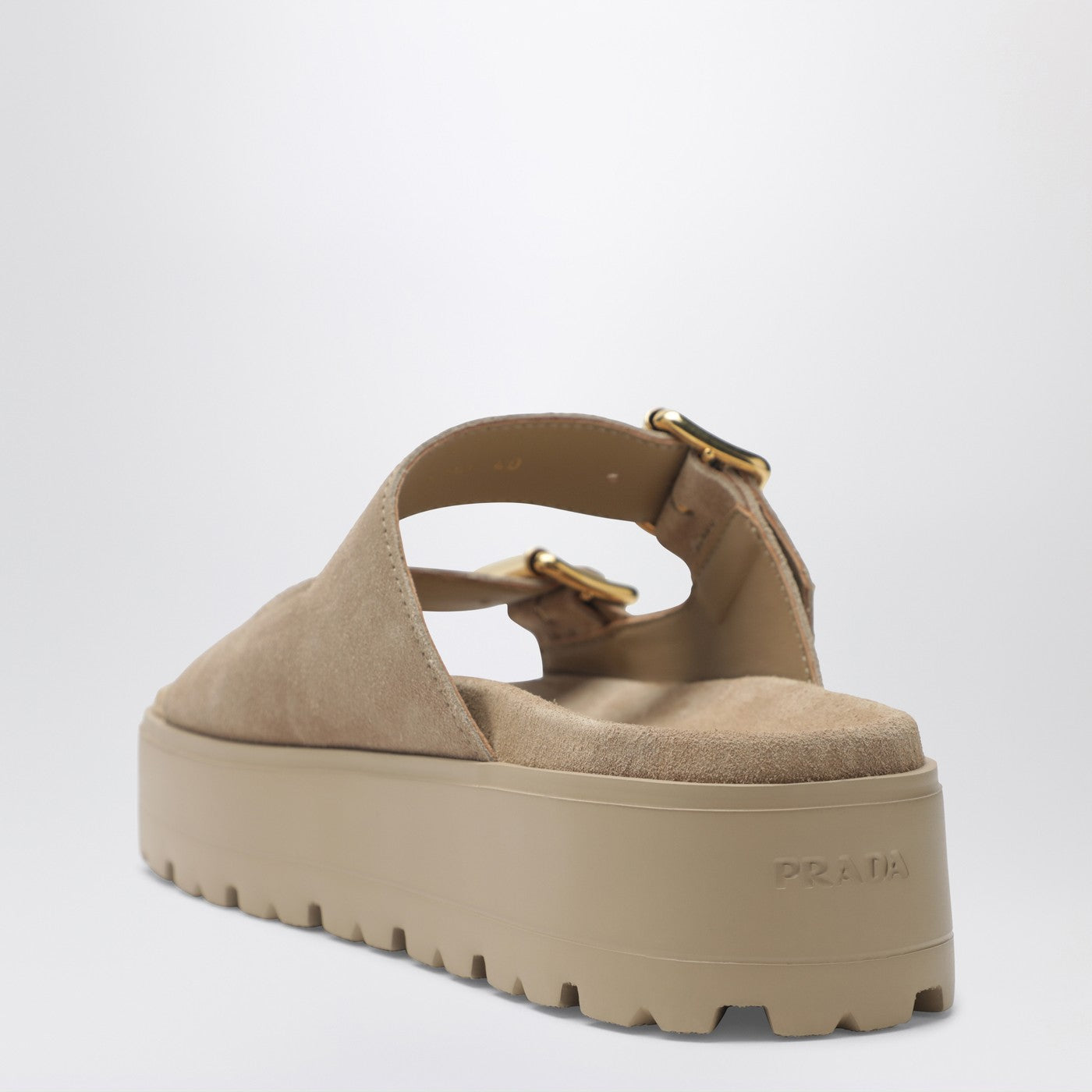 Sandali in suede color écru