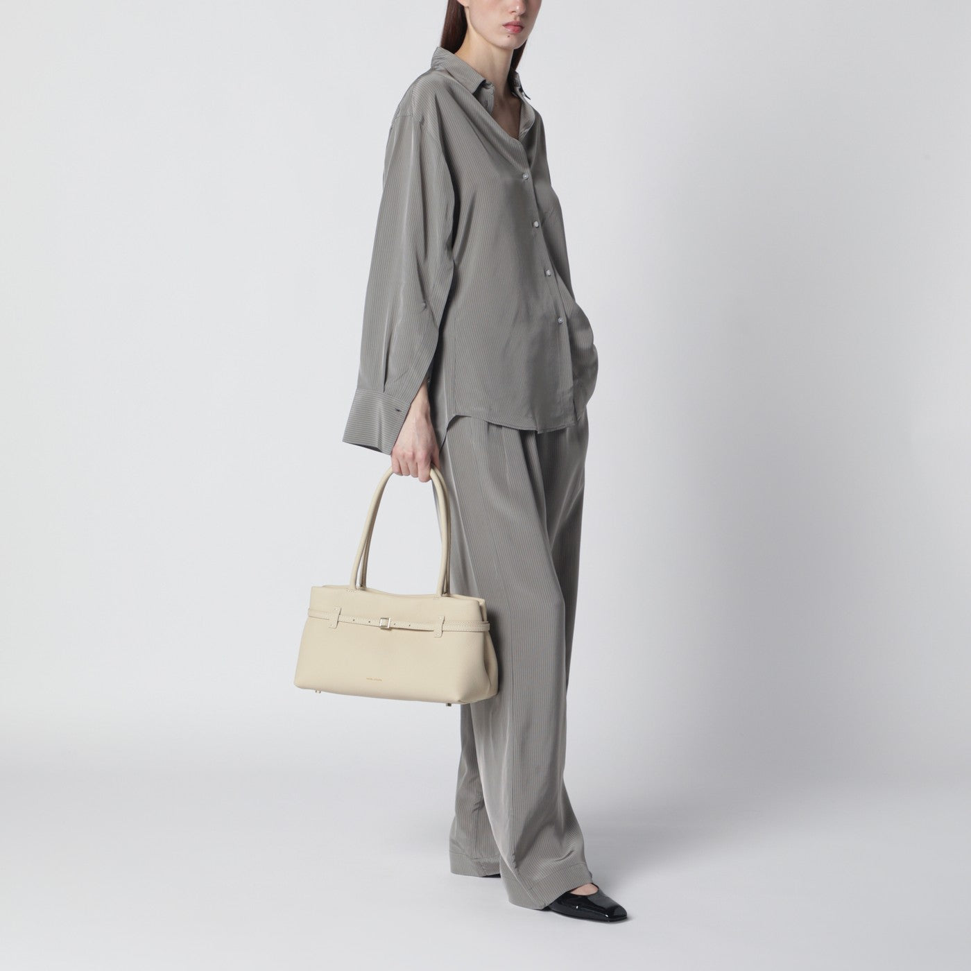 Le Cambon East West vanilla bag