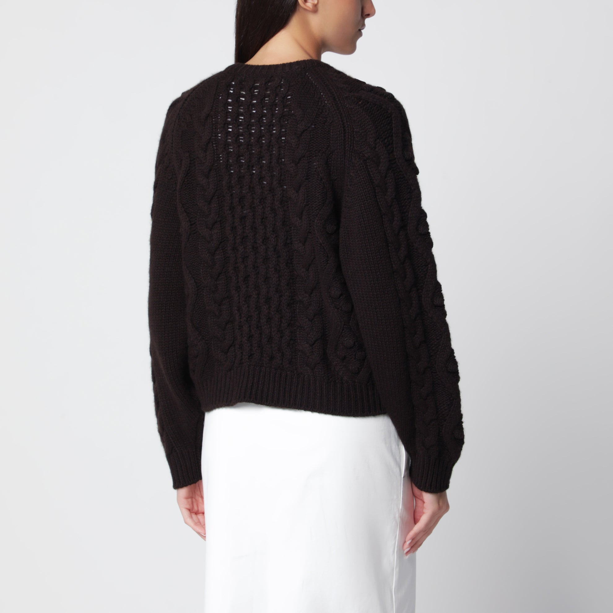 Cardigan a trecce marrone in cashmere