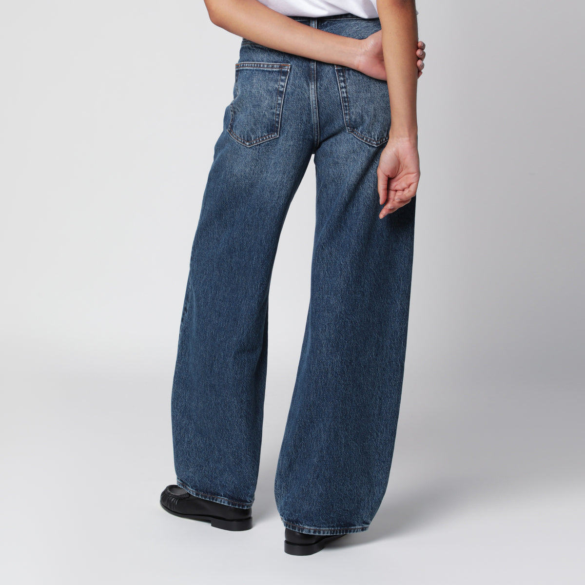 The Bow jeans in Obscura