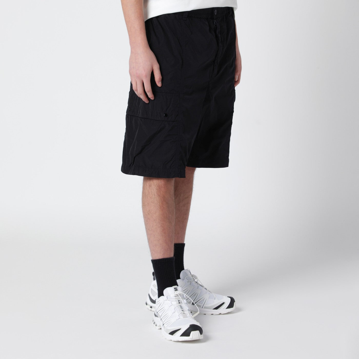 Bermuda cargo en tissu technique noir