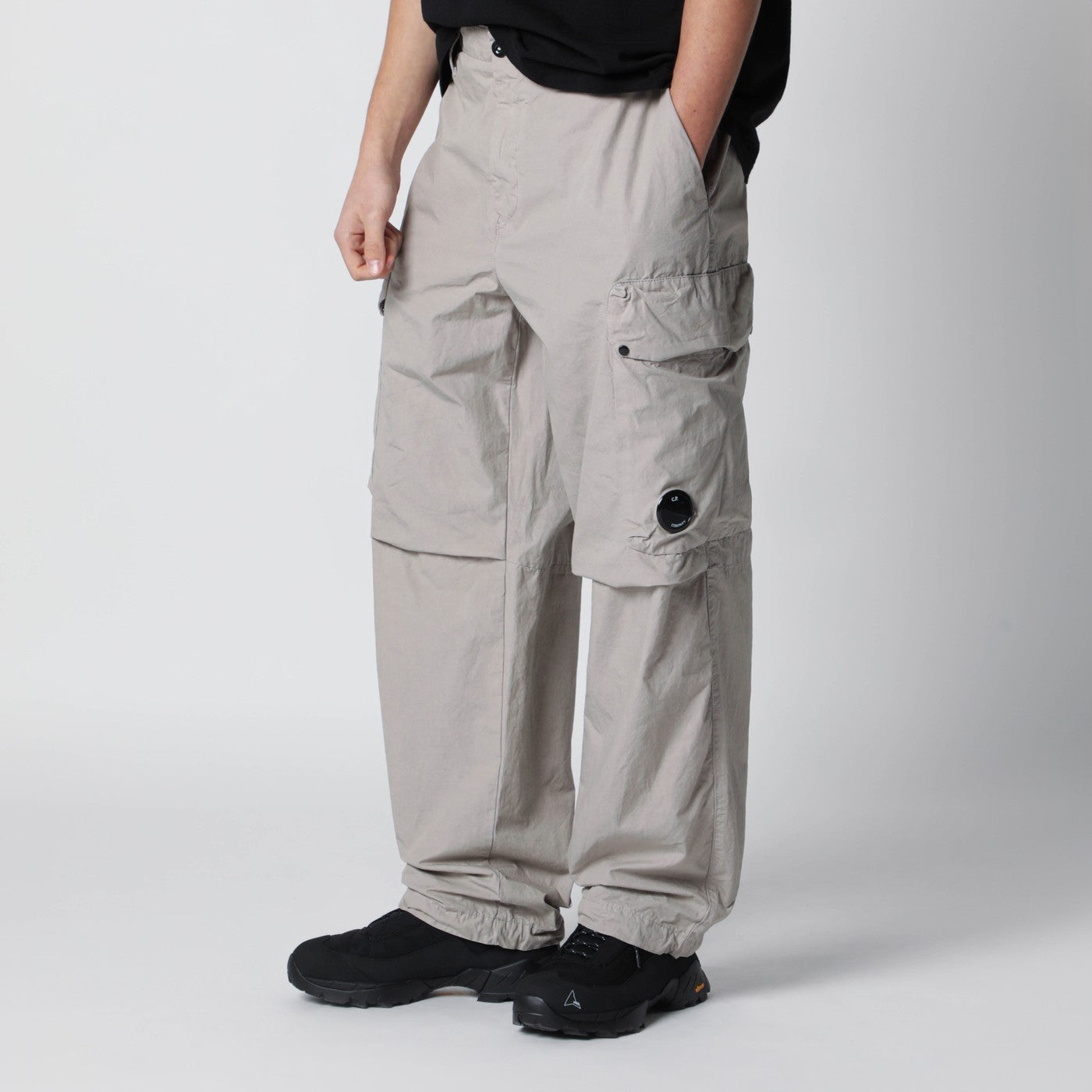 Pantalon cargo gris taupe en coton