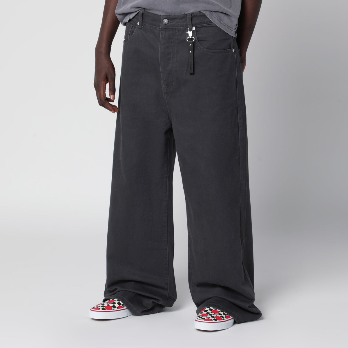 Jeans baggy grigio slavato effetto vintage