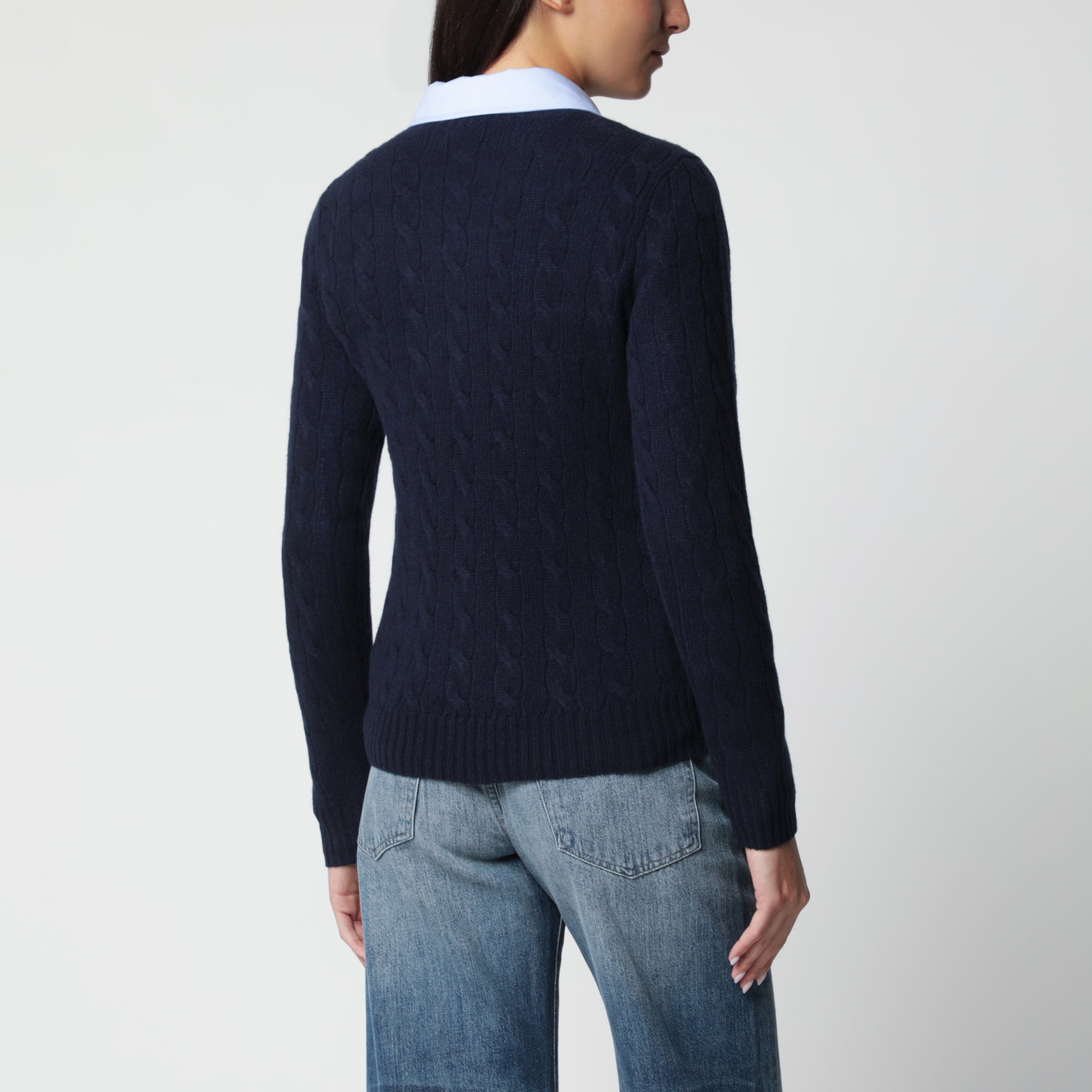 Rundhalspullover aus Wolle und Kaschmir in Hunter Navy